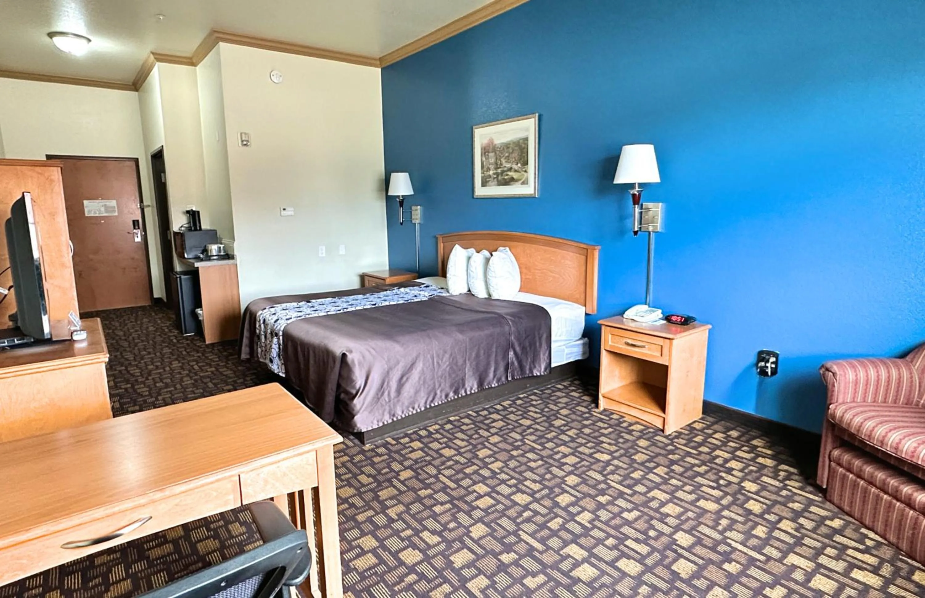 King Room - single occupancy - Disability Access in Velkommen Inn