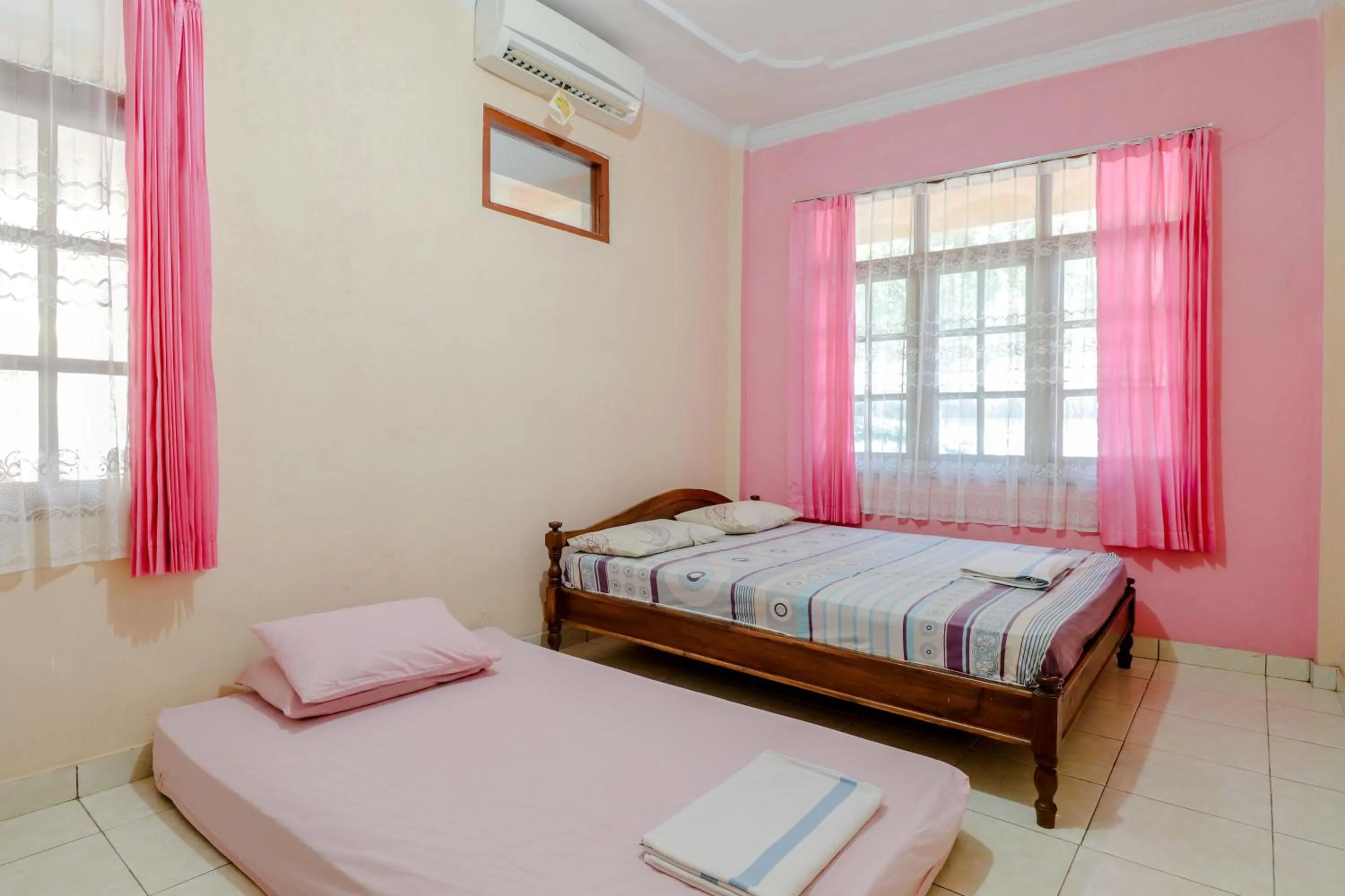 Deluxe Triple Room in Hotel Kukup Indah