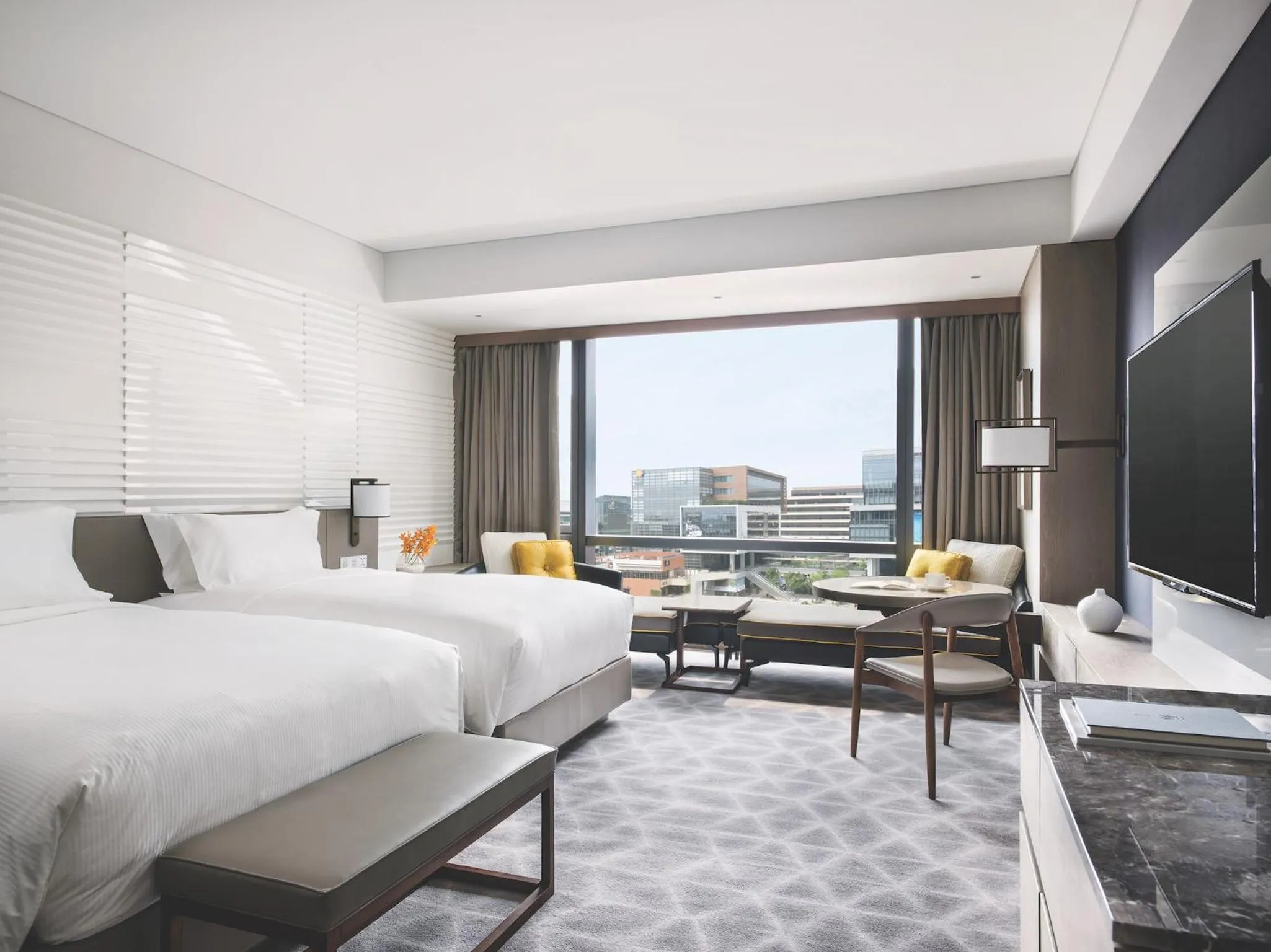 Superior Twin Room in Cordis Shanghai Hongqiao (Langham Hospitality Group)