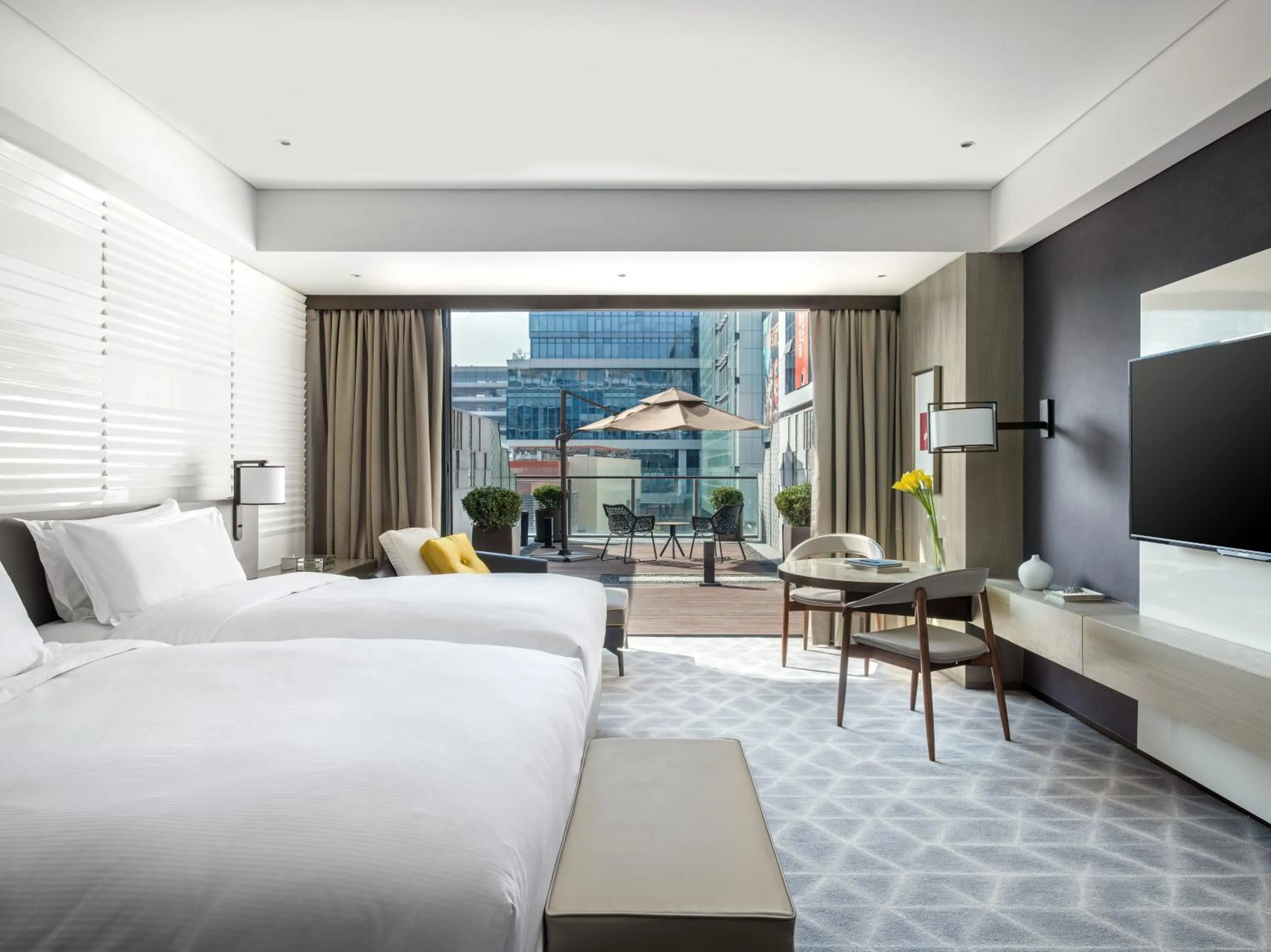 Deluxe Terrace Room in Cordis Shanghai Hongqiao (Langham Hospitality Group)