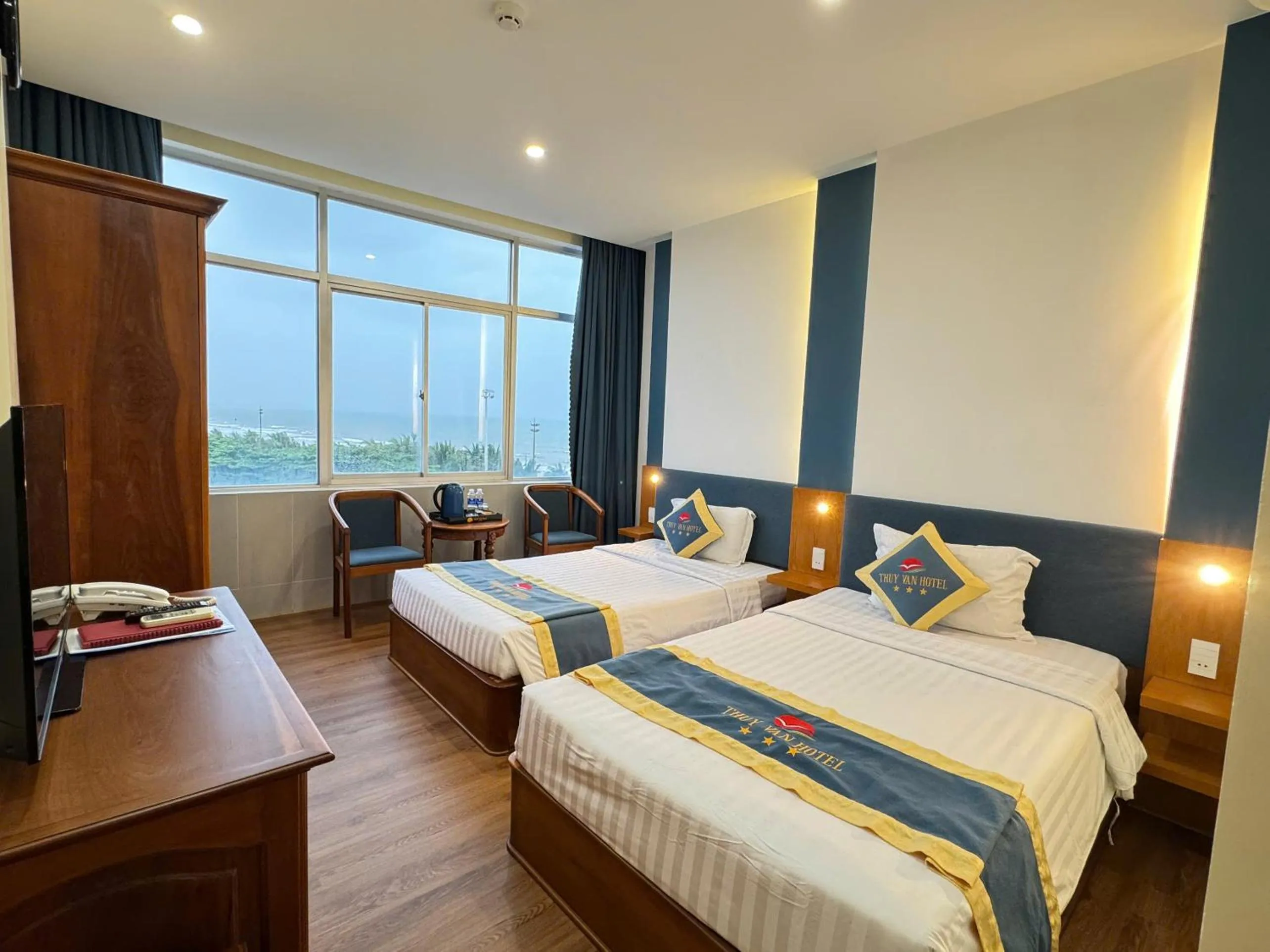 Standard Twin Room in Thuy Van Hotel