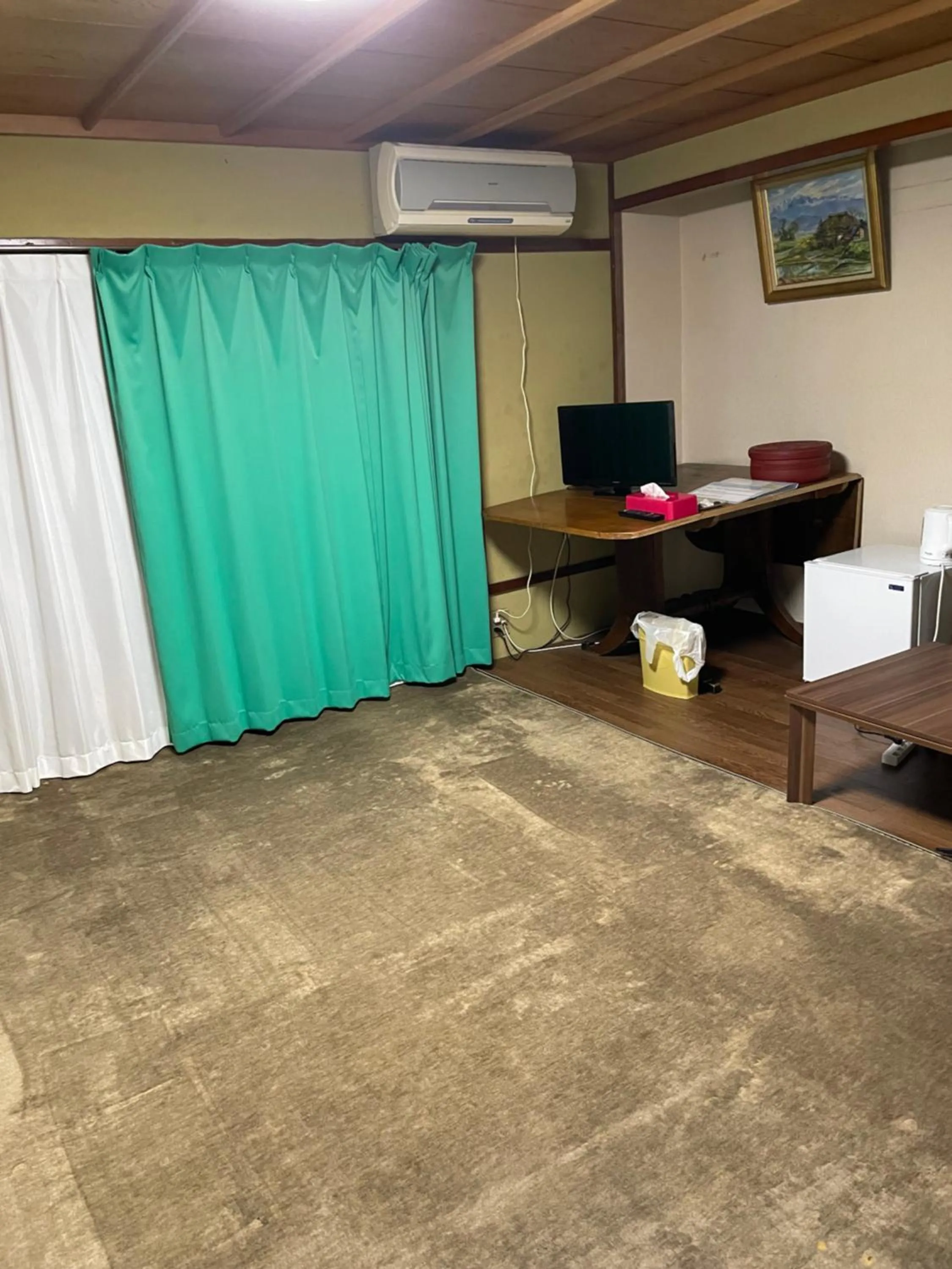 Triple Room with Shared Bathroom in Live Cafe Hisui no Umi