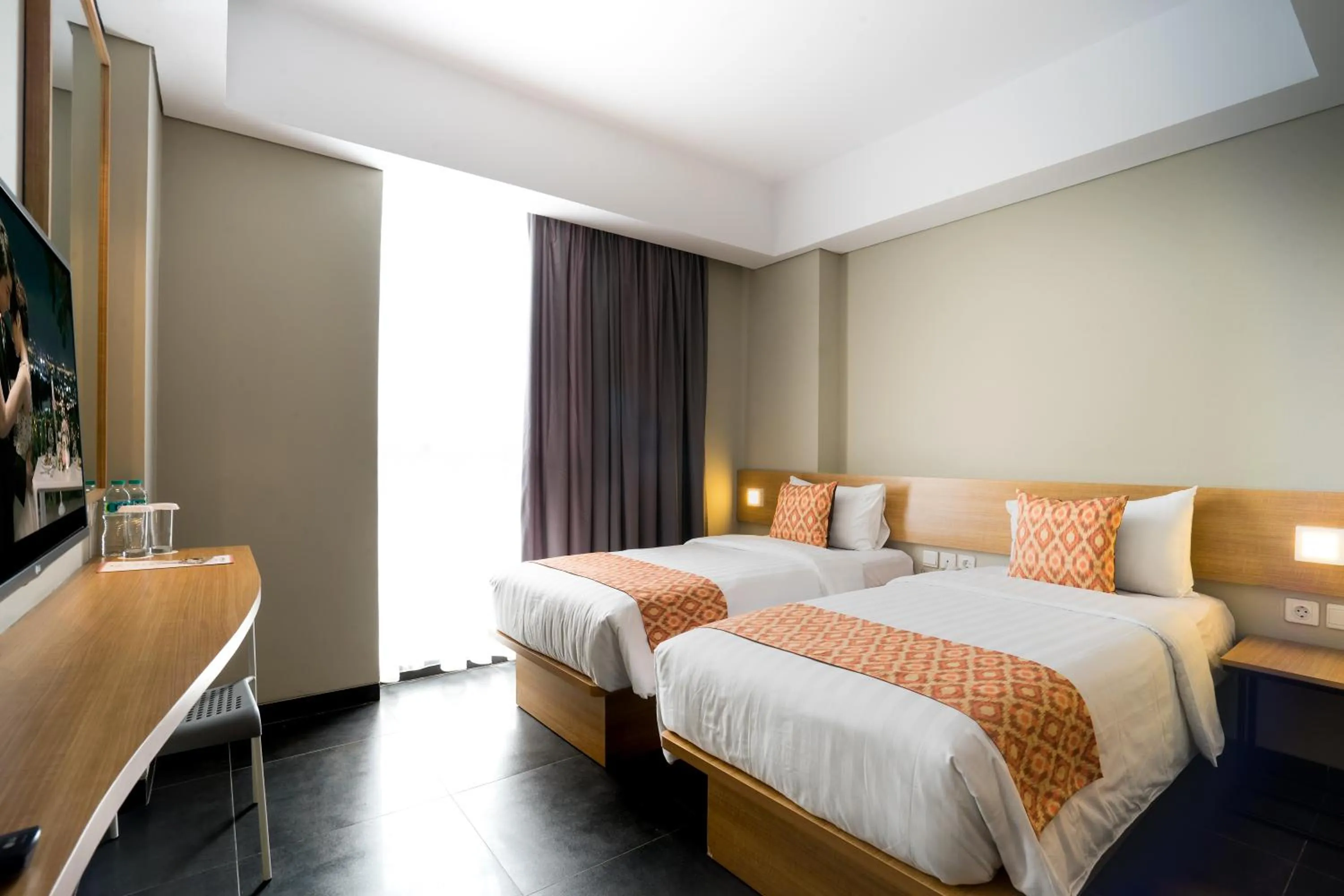 Deluxe Double or Twin Room in Maple Hotel Grogol