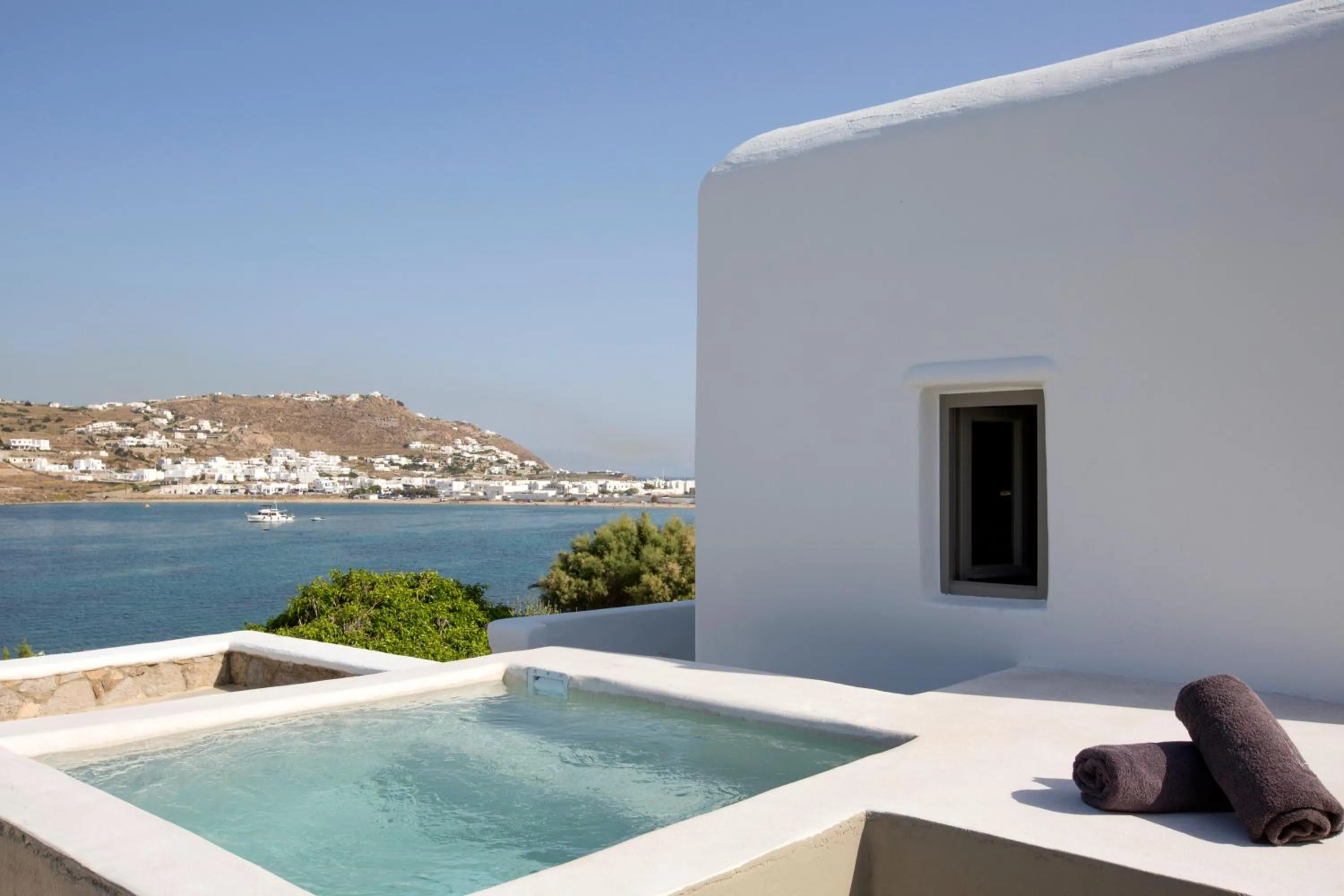 Premium Room with Outdoor Jetted Tub in Dreambox Mykonos Suites and Mini Villas