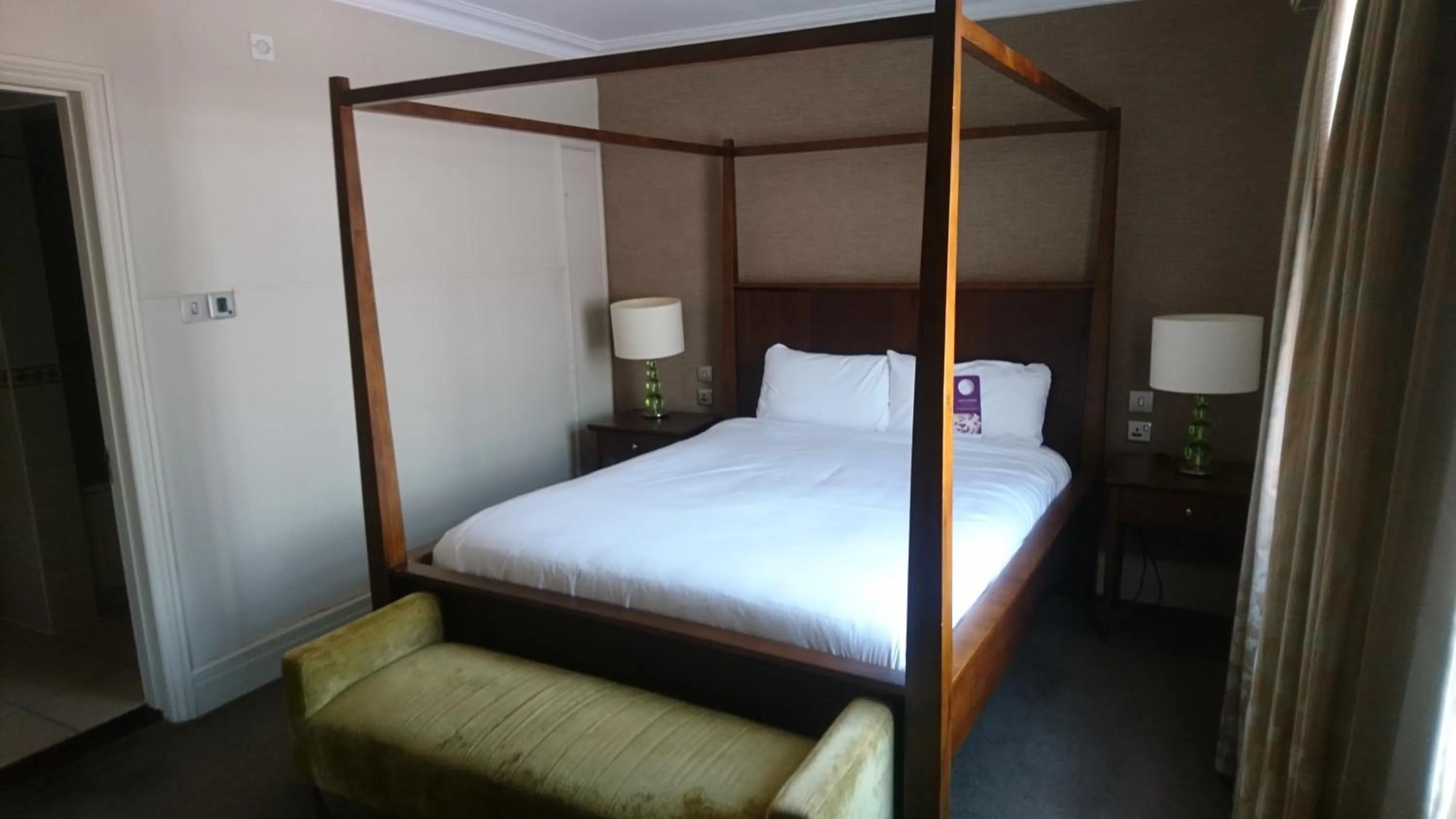 Deluxe Suite in Winchester Wessex Hotel by Sunday