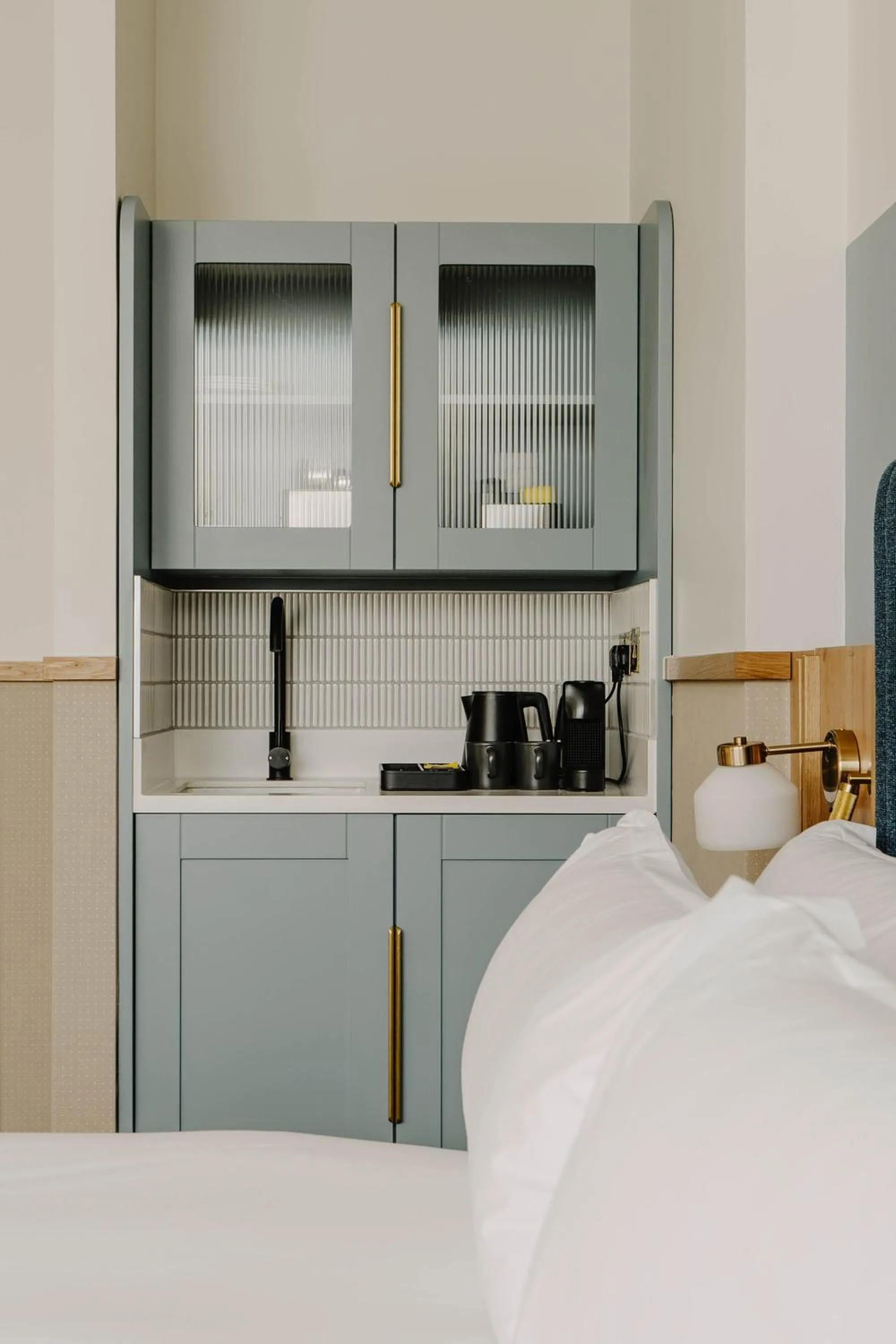 One-Bedroom Suite with Kitchenette  in Club Quarters Hotel London City, London