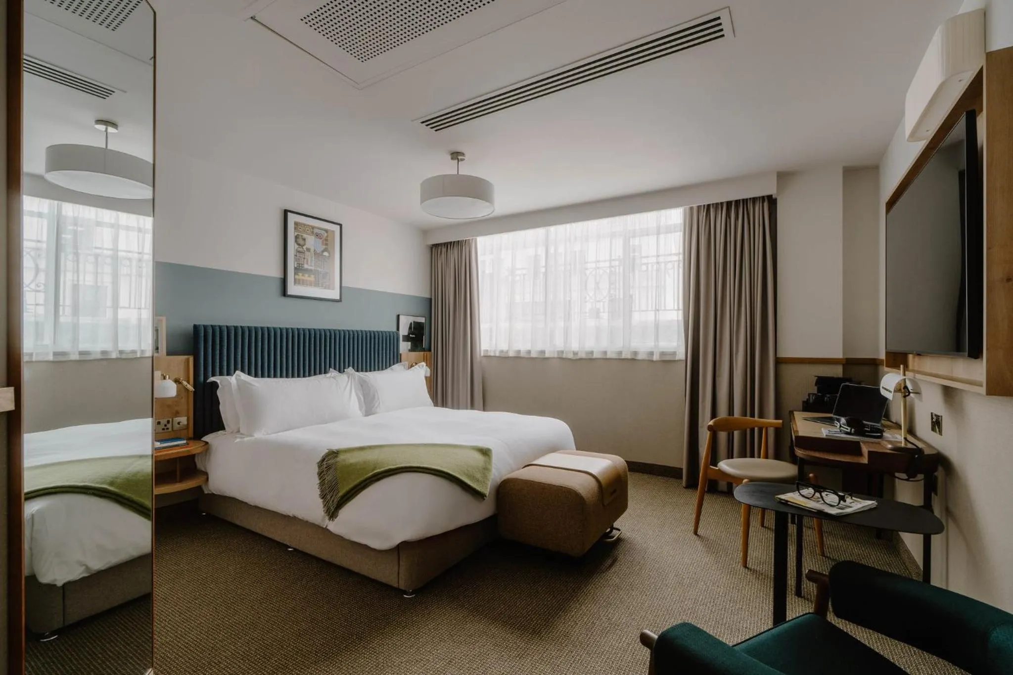 Standard King Room in Club Quarters Hotel London City, London