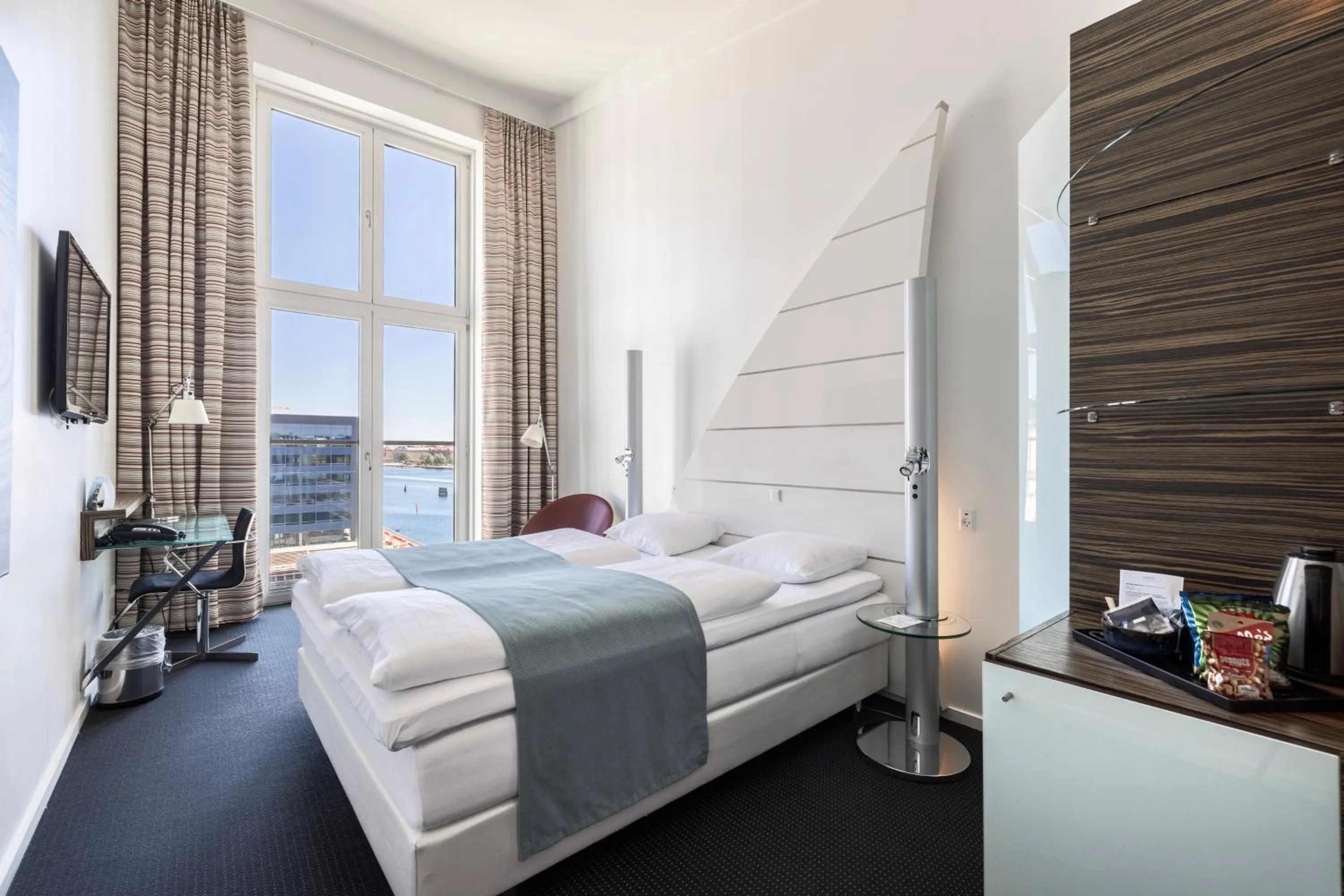 Superior Double or Twin Room With Harbor View in Copenhagen Island Hotel