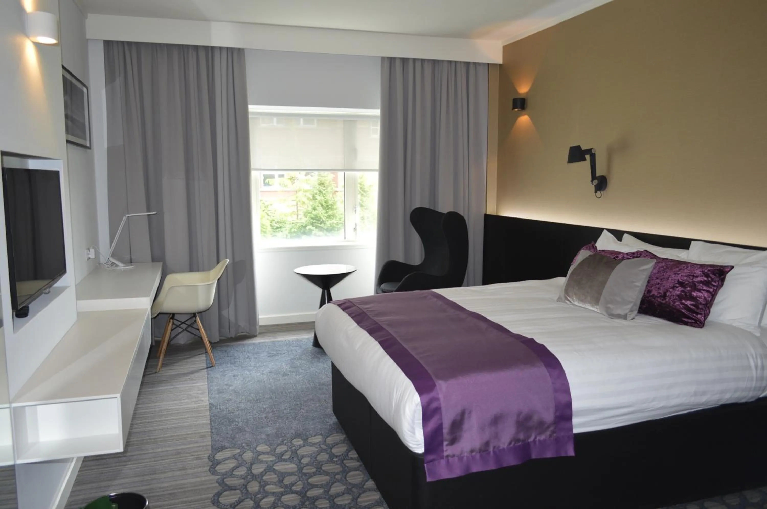 Deluxe Double Room in The Golden Jubilee Hotel