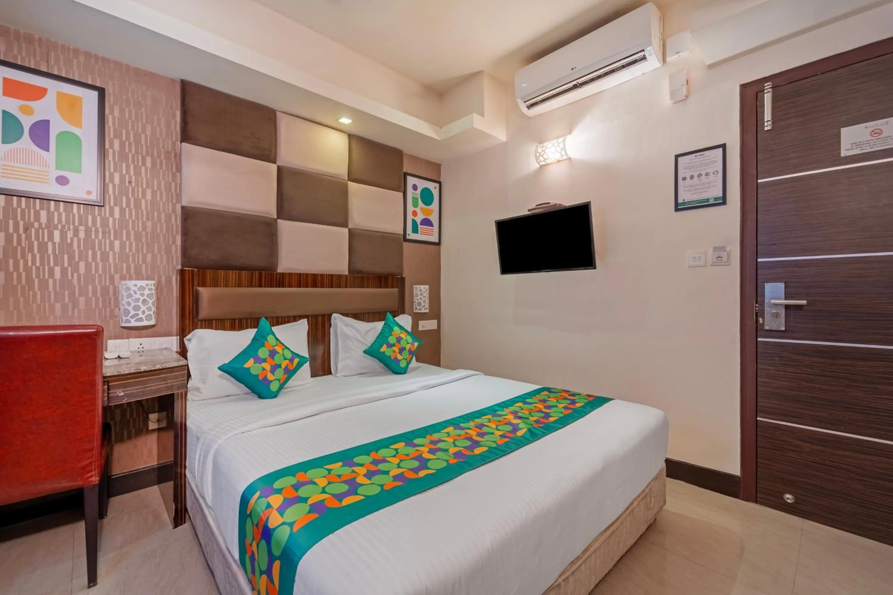 Standard Room - single occupancy in Treebo Venition Inn