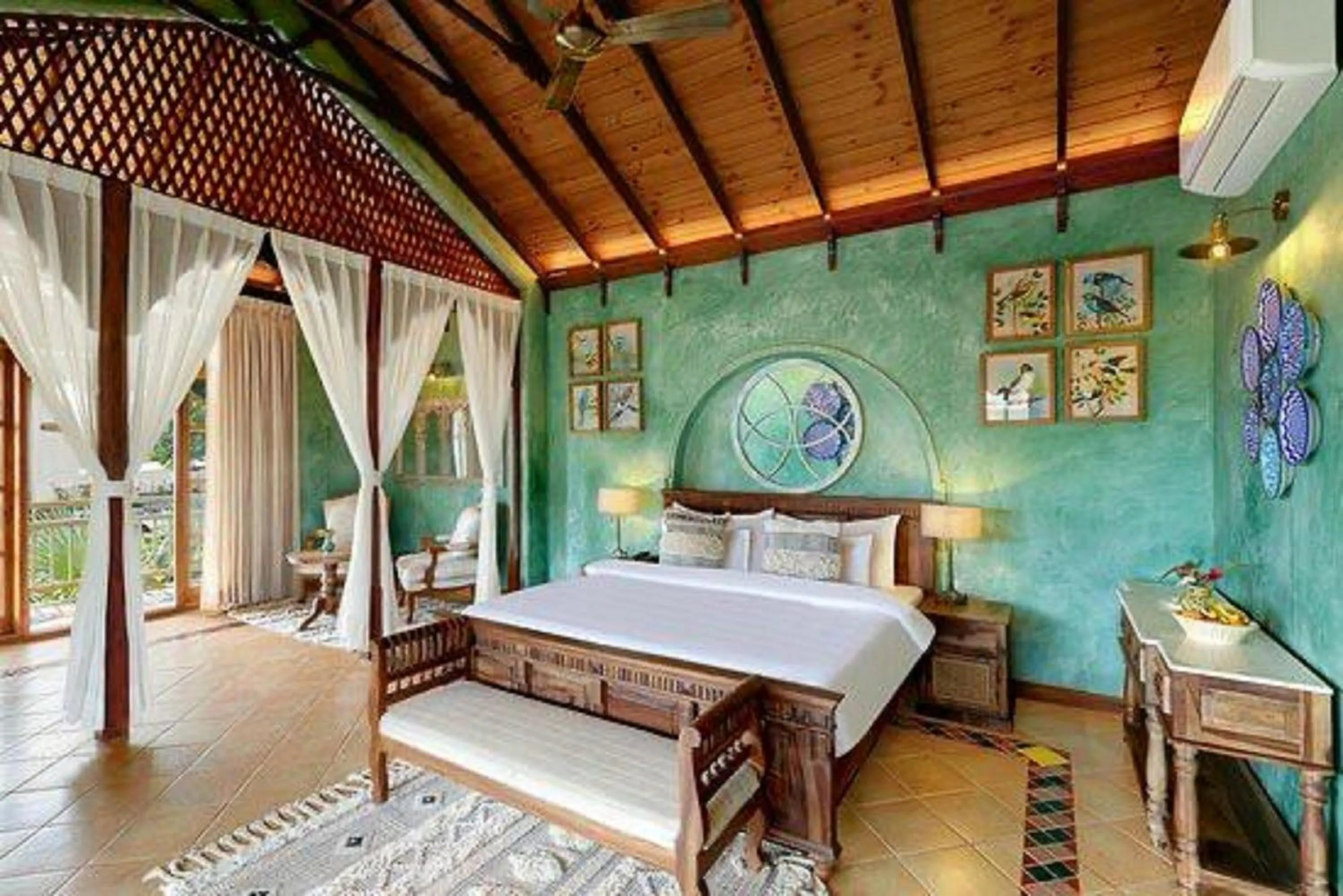 Pool Villa - 10% off on F&SB, 10% off on SPA(Stay 2 nights & above, Enjoy a bucket of Pint Beer once per stay and evening tea/coffee with cookies) in Amritara Aura Resort & Spa