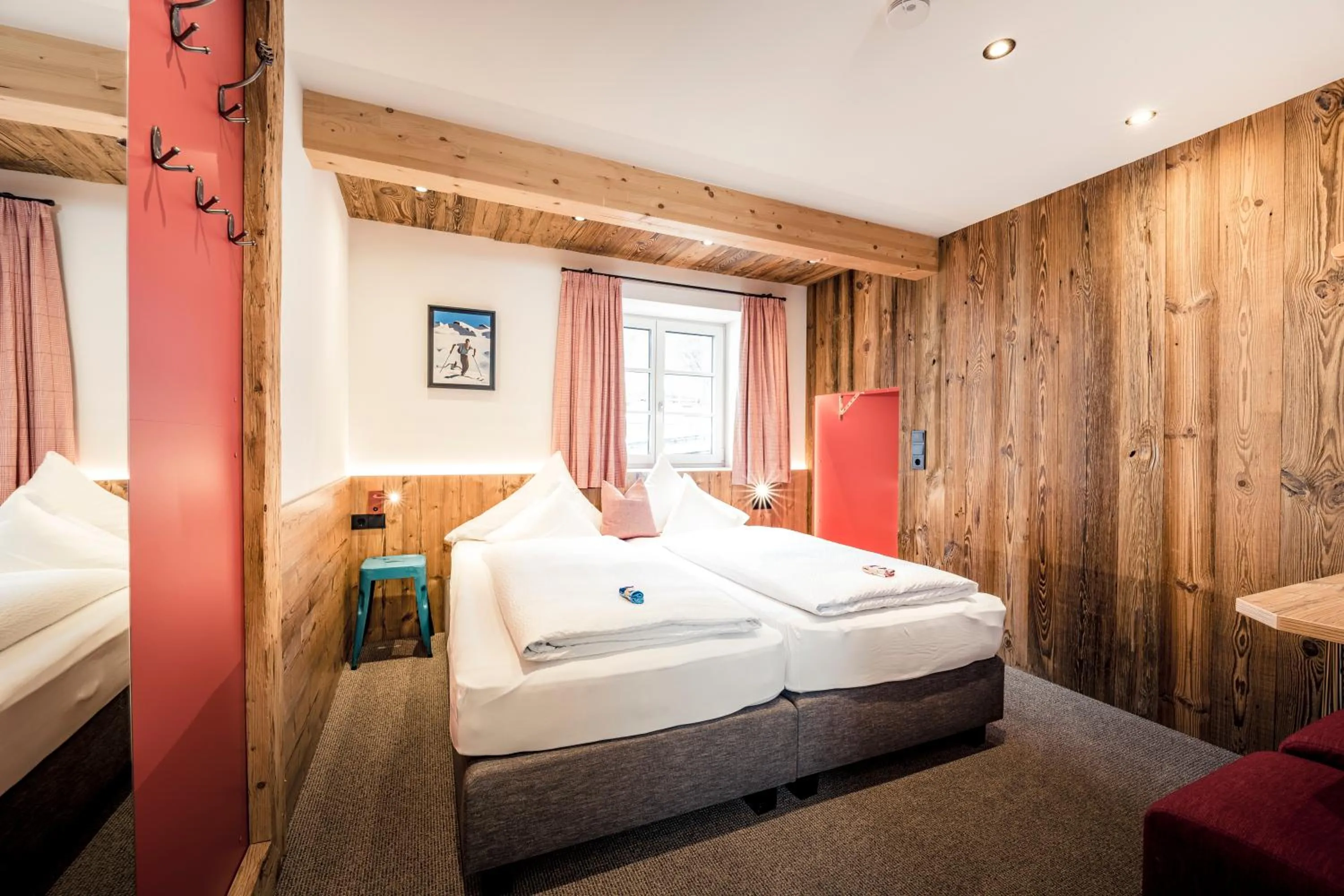 Comfort Twin Room in Pension der Steinbock - das 300 Jahre alte Bauernhaus - TIROL