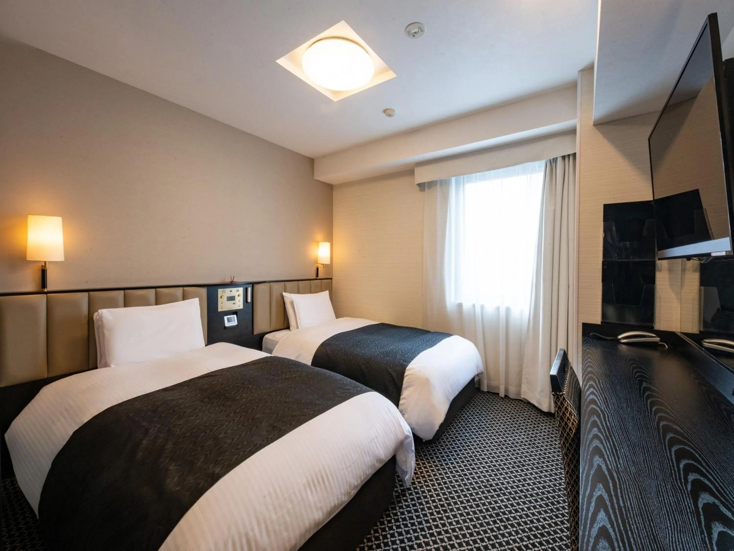 Twin Room - single occupancy - Smoking in APA Hotel Nagoya Sakae Higashi