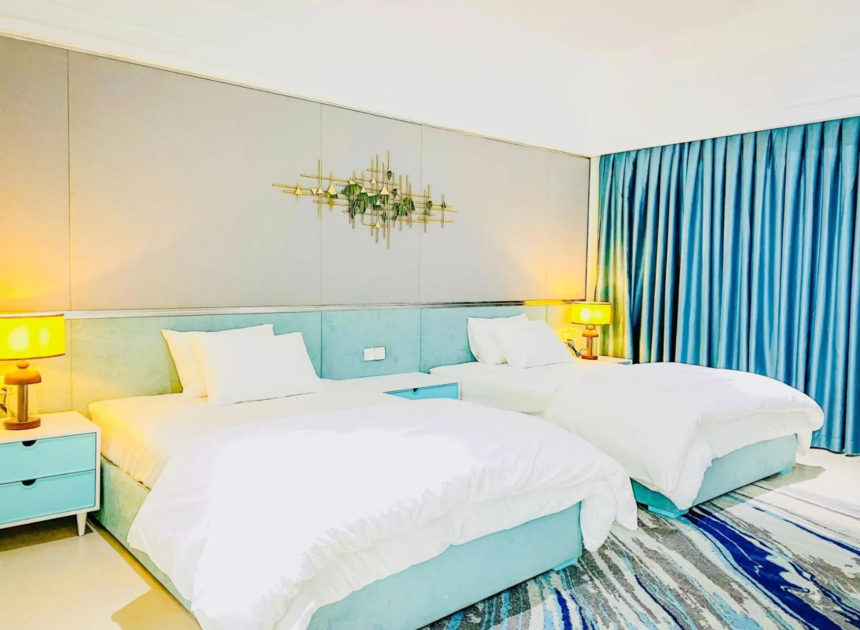 Standard Twin Room in Shanghai Resort