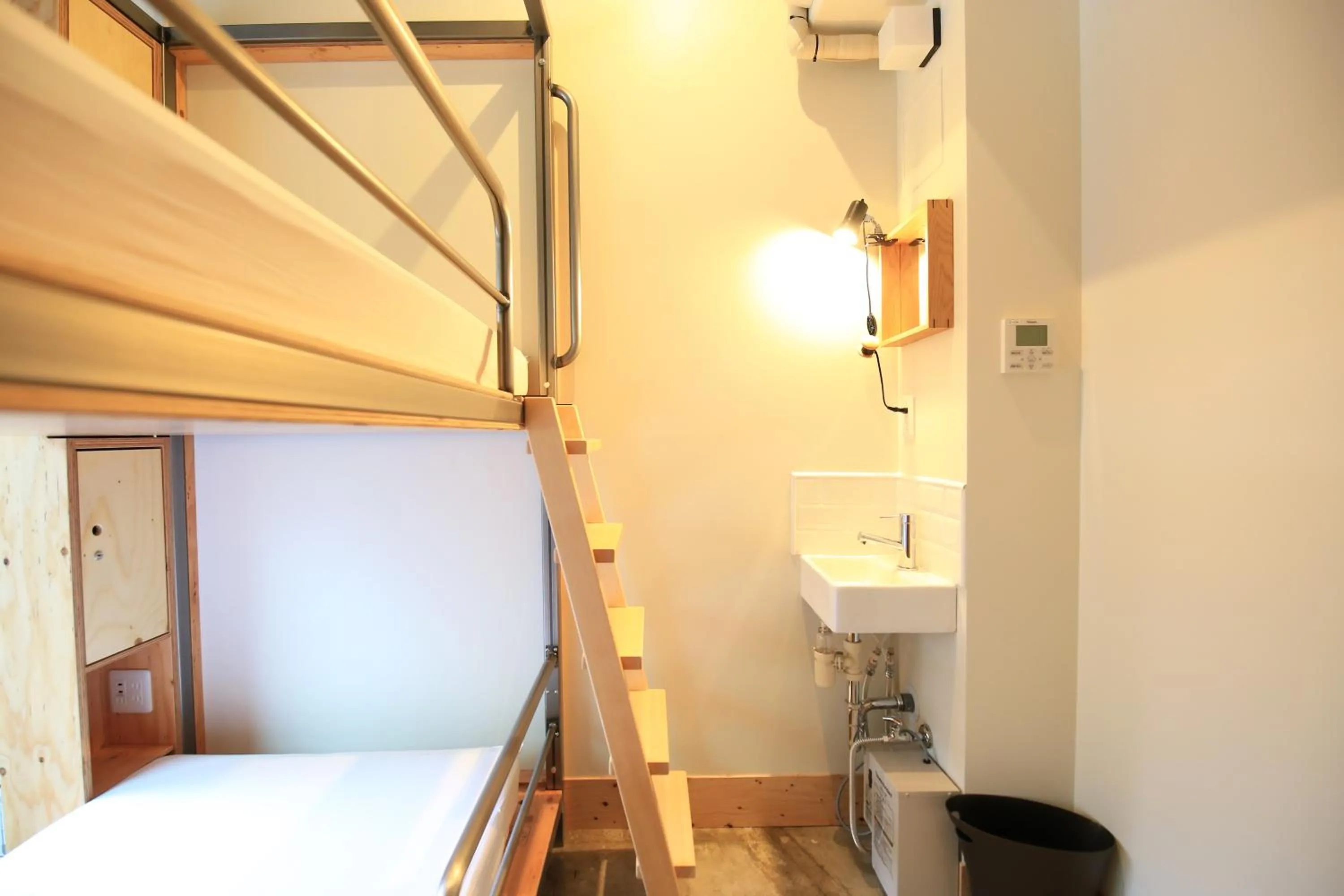 Superior Twin Room with Shared Bathroom in Wise Owl Hostels Shibuya