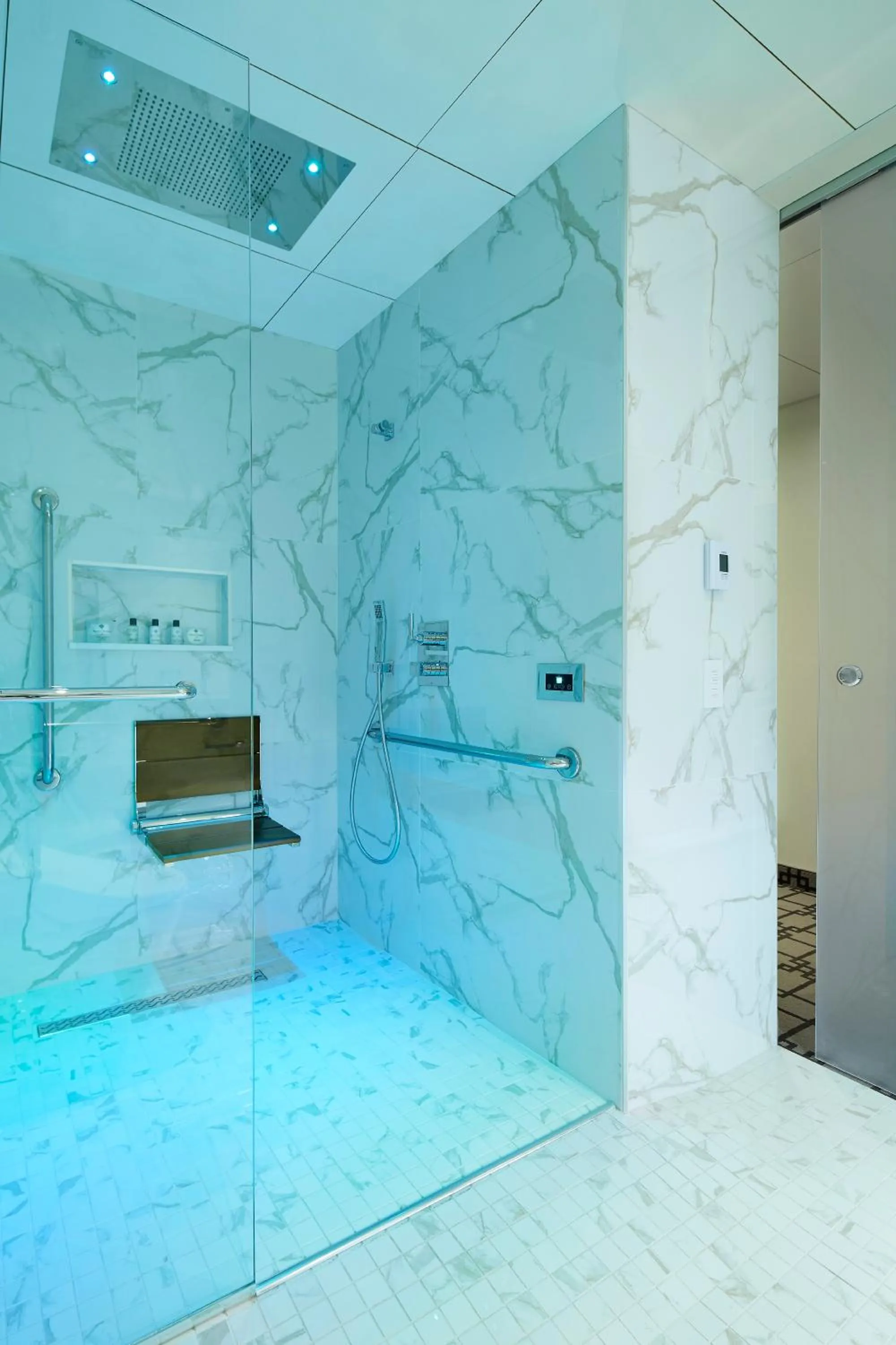 Double Room in Le Mount Stephen