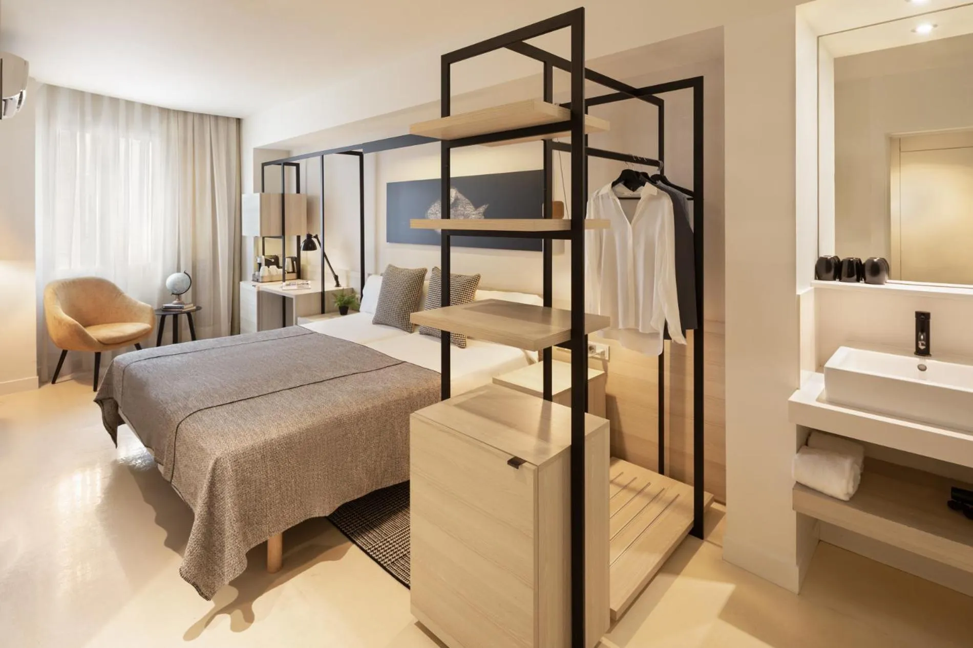 Superior Plus Double Room in Hotel Denit Barcelona