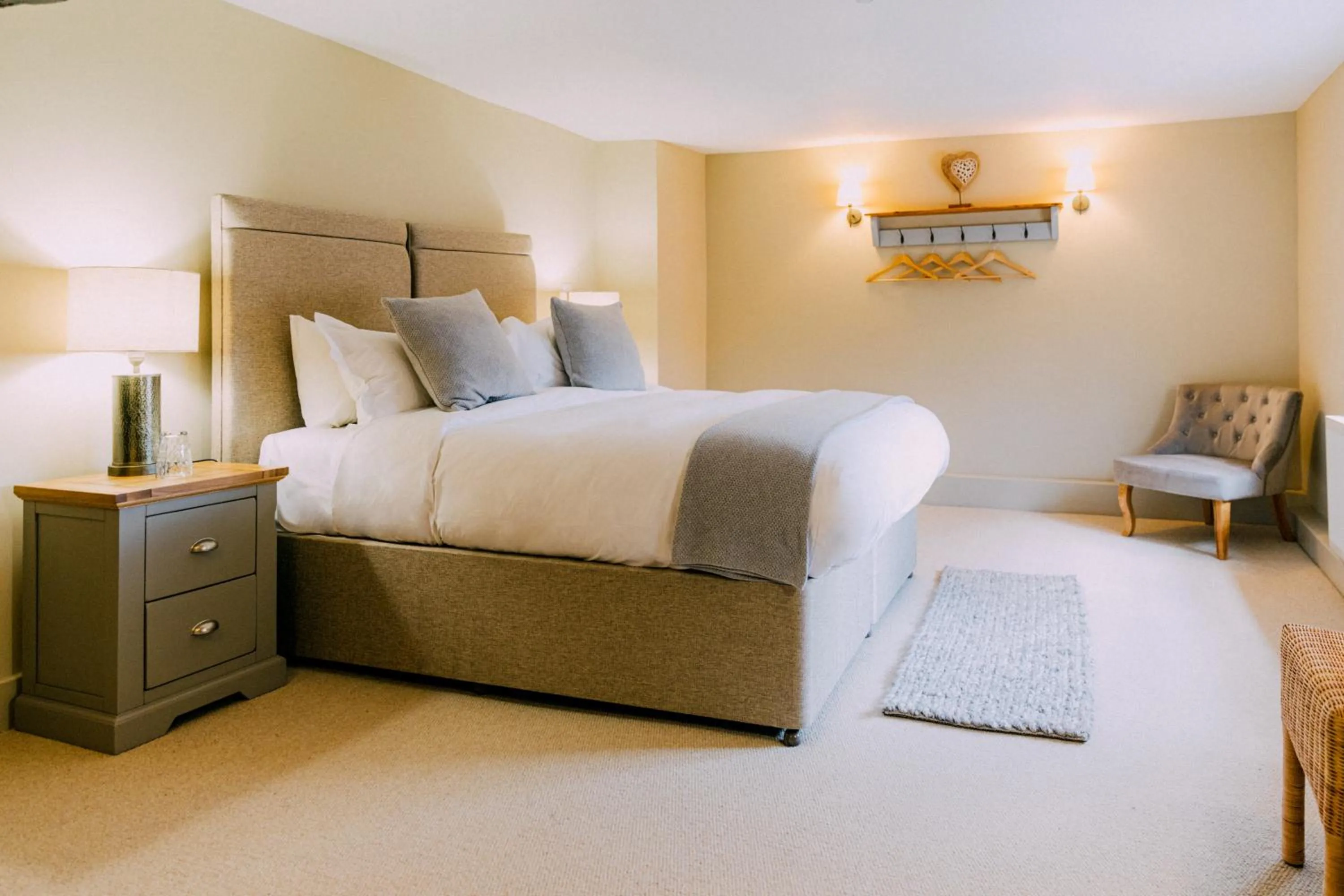 Superior Double Room in The Pointer