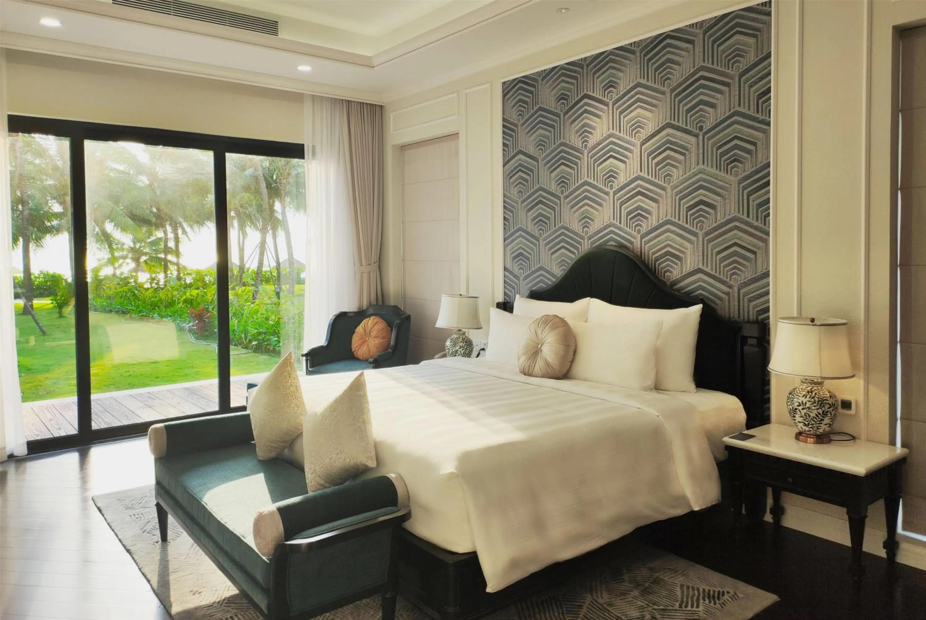 Three-Bedroom Beachfront Villa in Wyndham Grand Phu Quoc