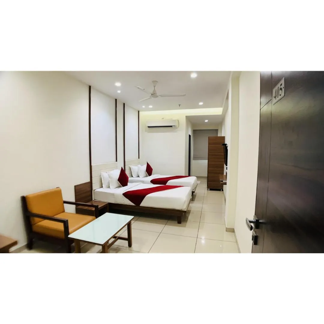 Deluxe Double or Twin Room in Hotel Ashray Inn Express