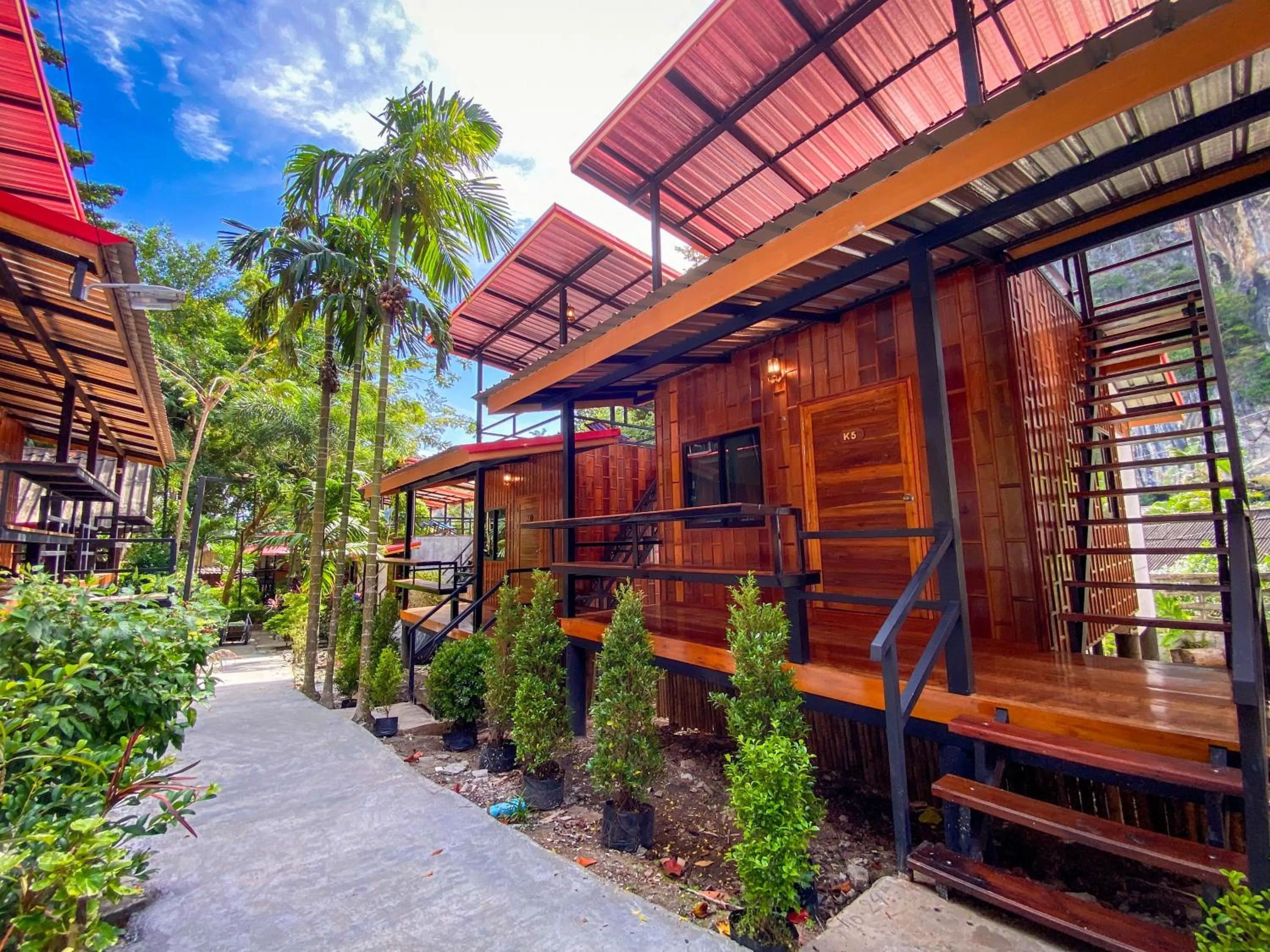 Grand Deluxe Bungalow in Rapala Rock Wood Resort- SHA Plus