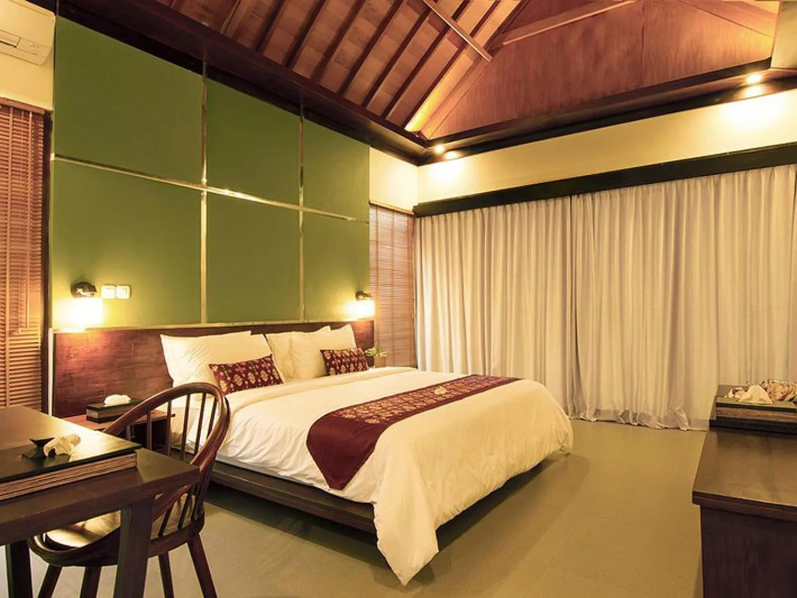 Two-Bedroom Pool View in Samata Village Gili Air