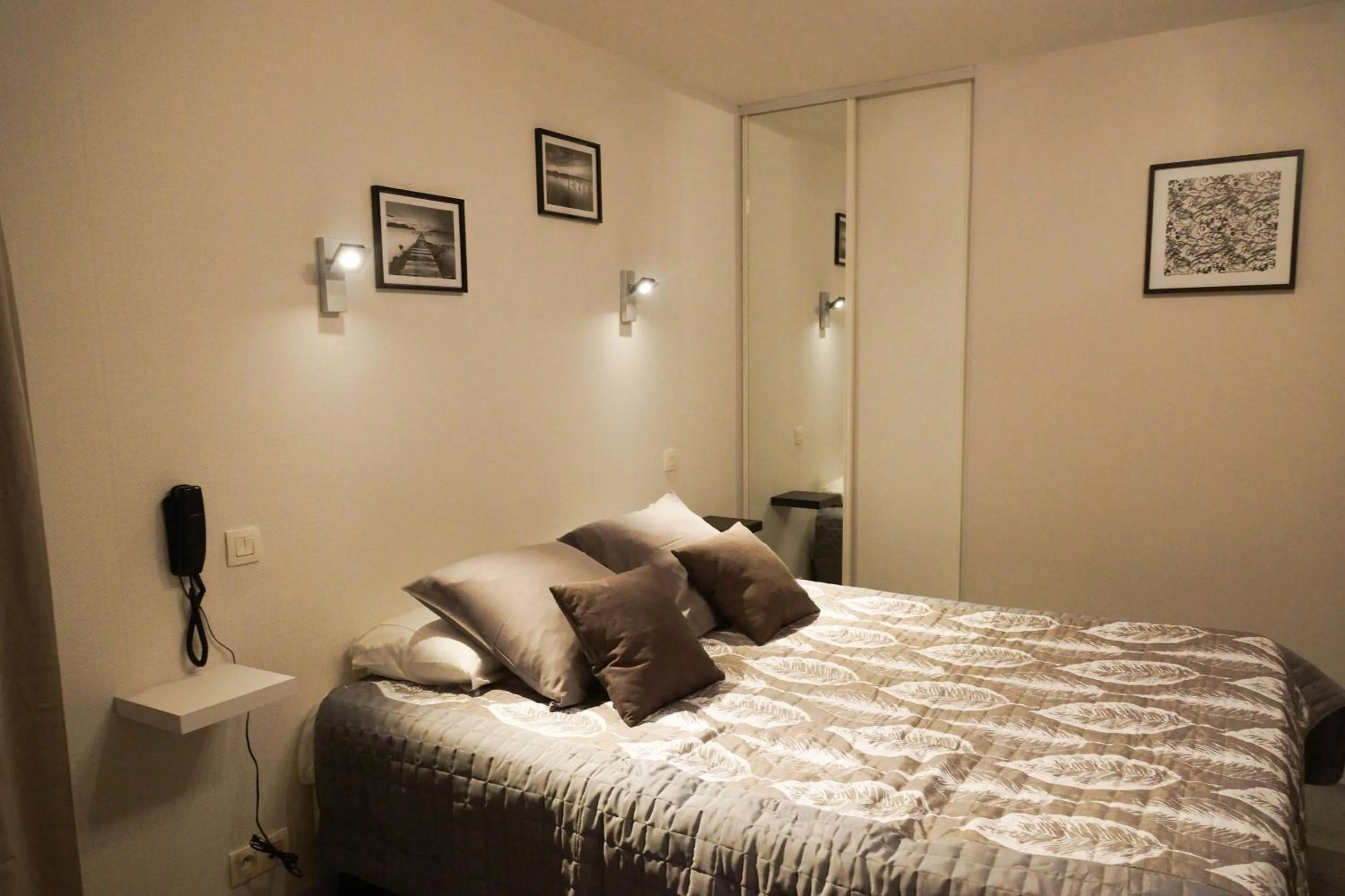 Superior Double Room in Hotel La Diligence