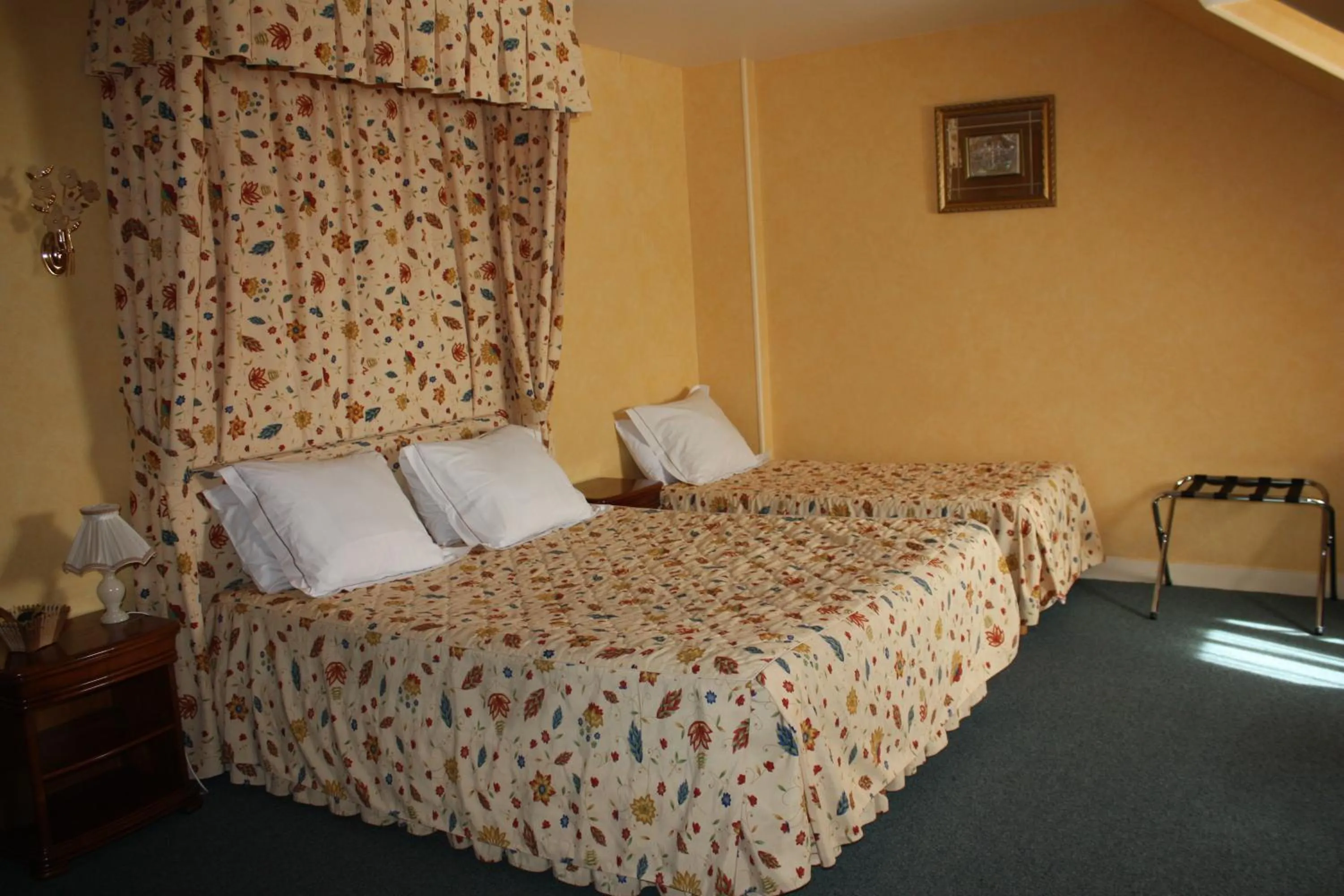 Triple Room in Hotel La Diligence