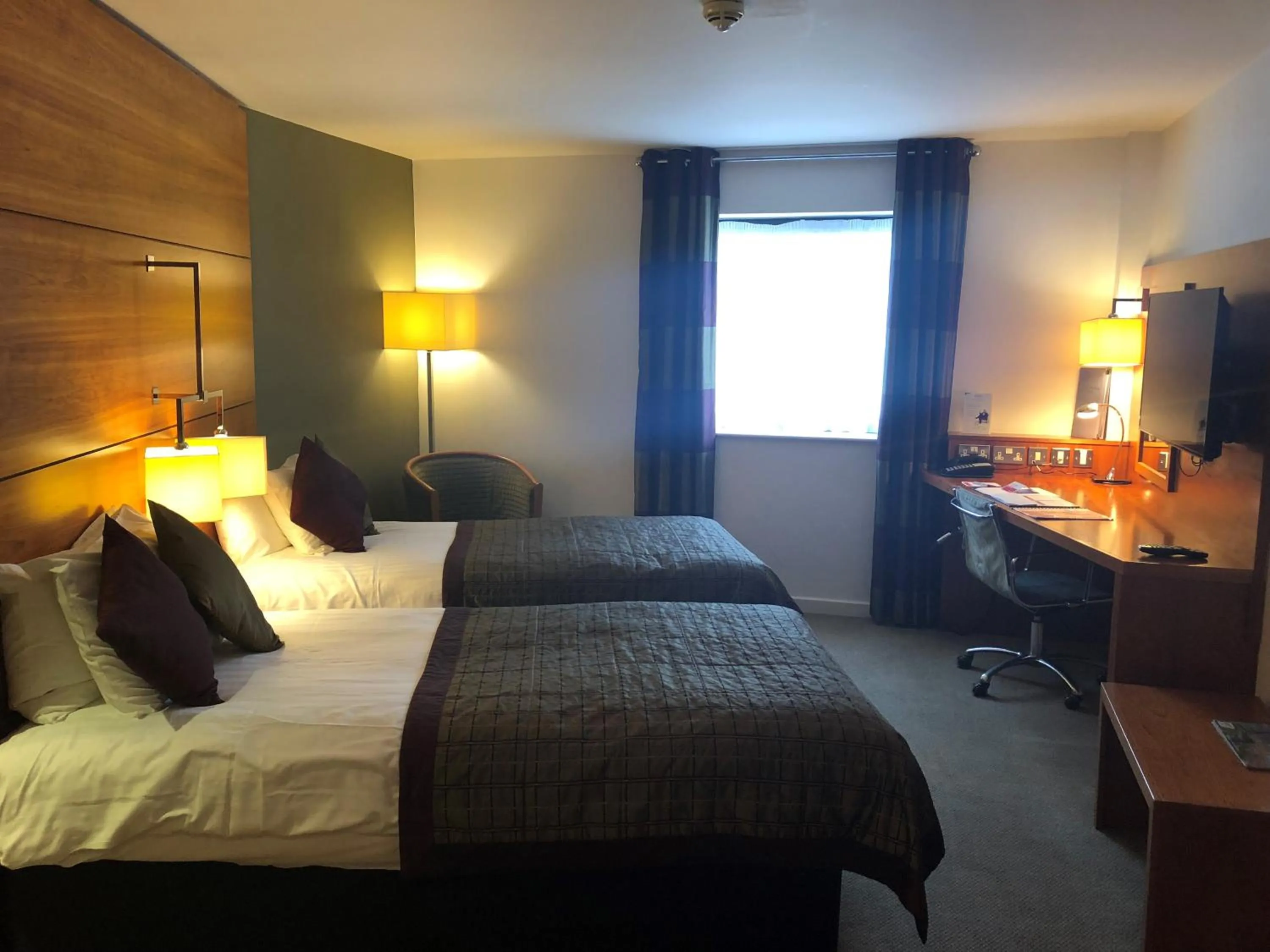 Twin Room with Two Twin Beds, Non-Smoking in Ramada Plaza Wrexham
