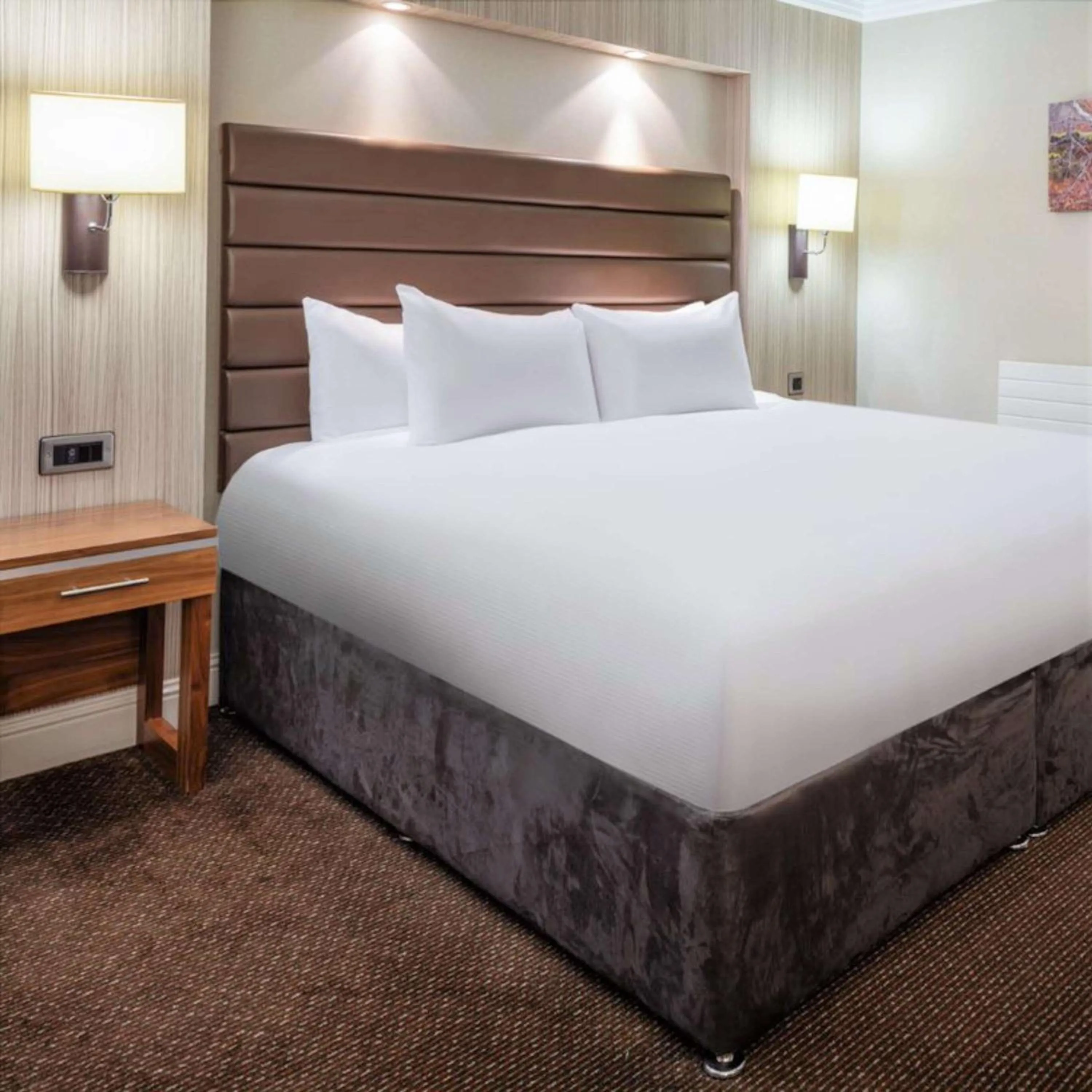 One-Bedroom King Suite with Balcony in Glasgow Westerwood Hotel, Spa & Golf Resort