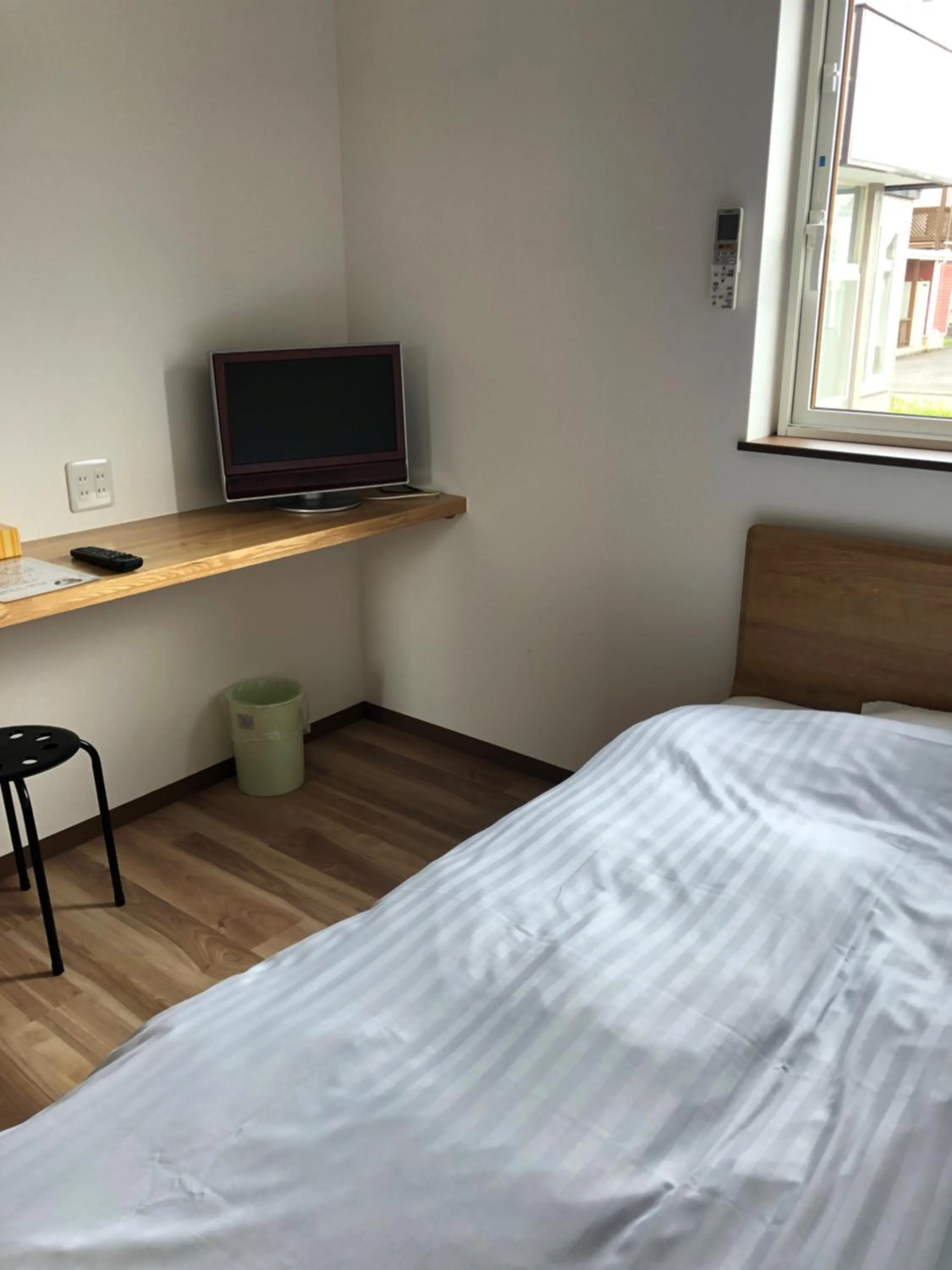 Double Room with Small Double Bed - single occupancy in Minshuku Cress