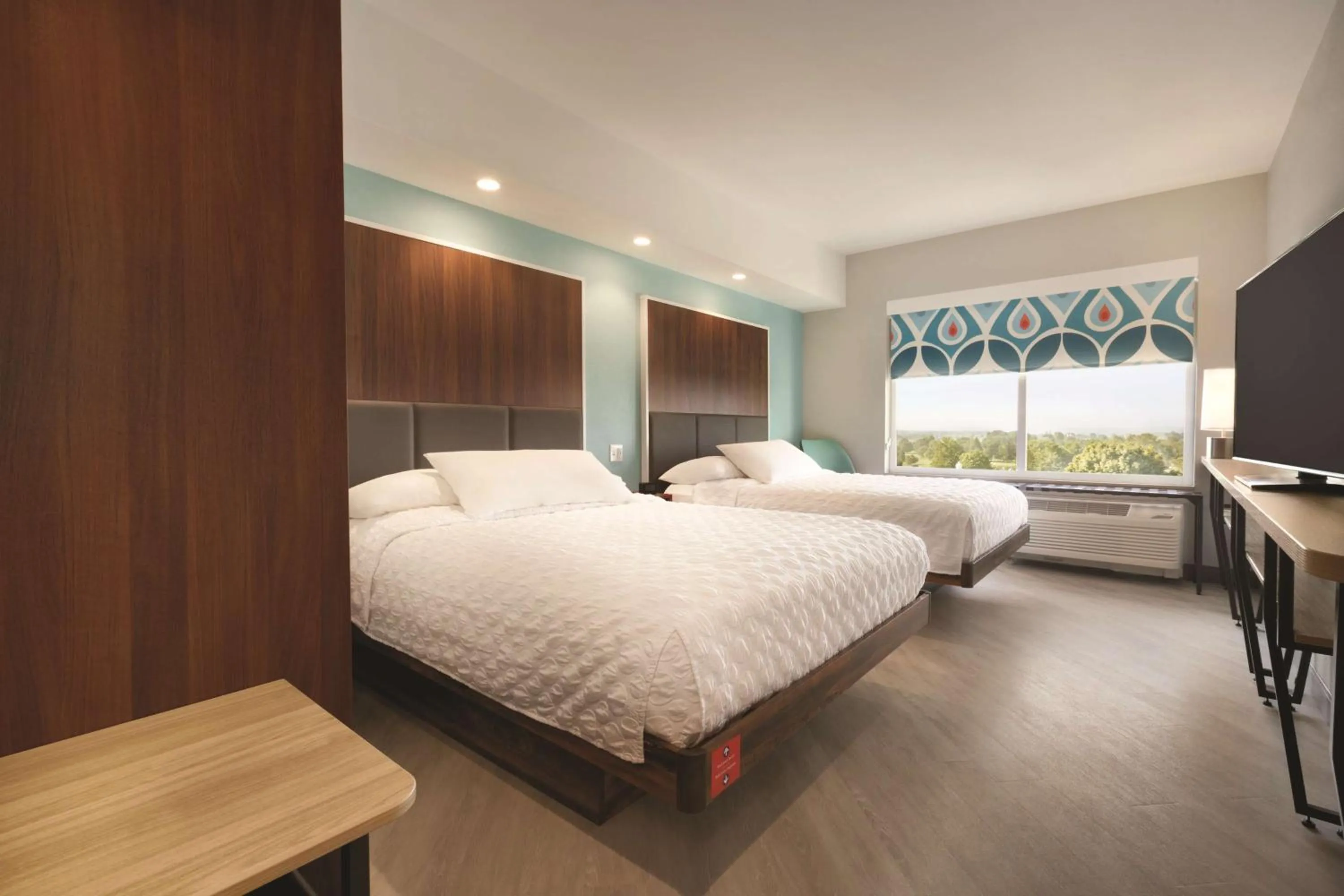 Queen Room with Two Queen Beds in Tru By Hilton Lancaster East