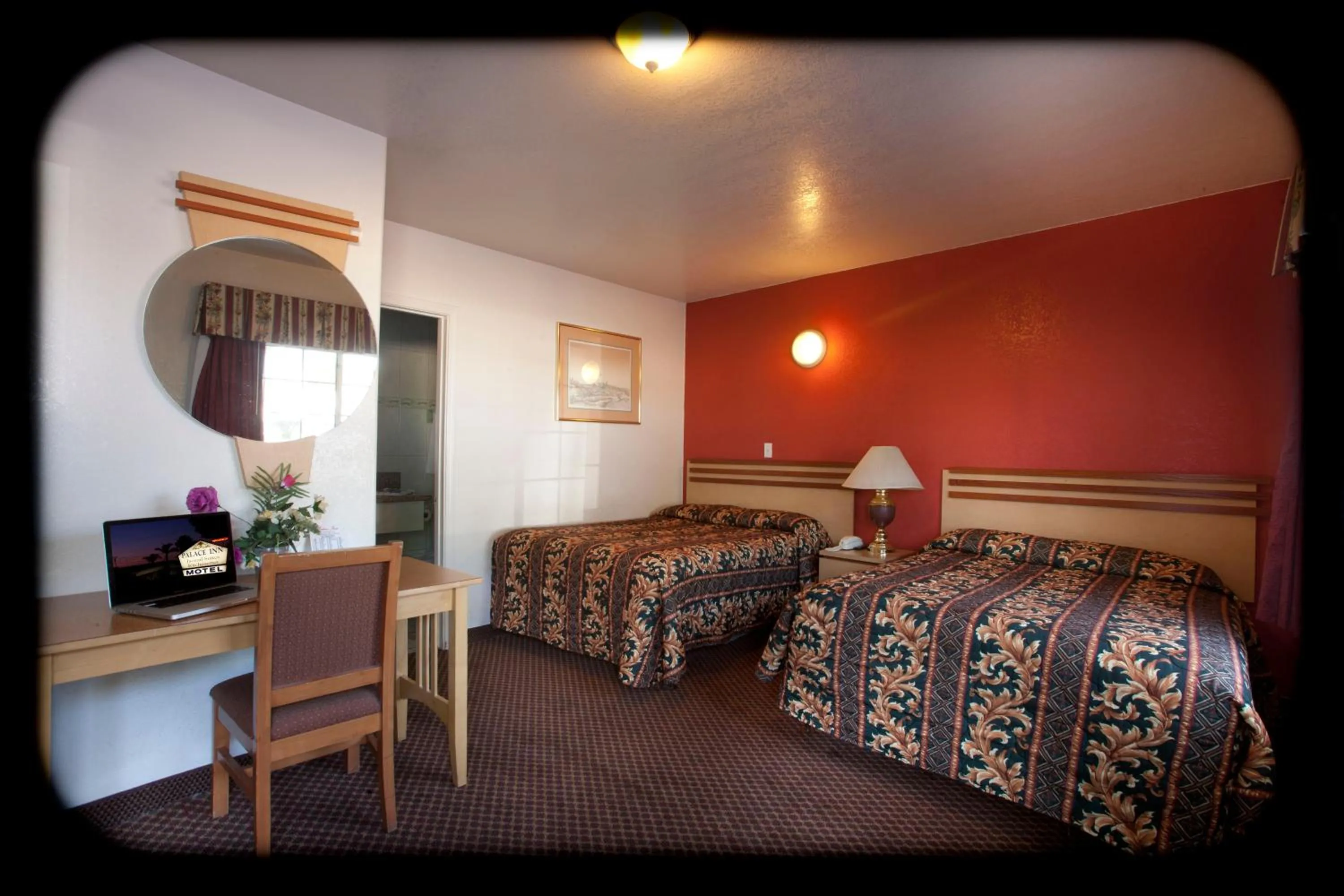 Double Room with Two Double Beds in The Palace Inn