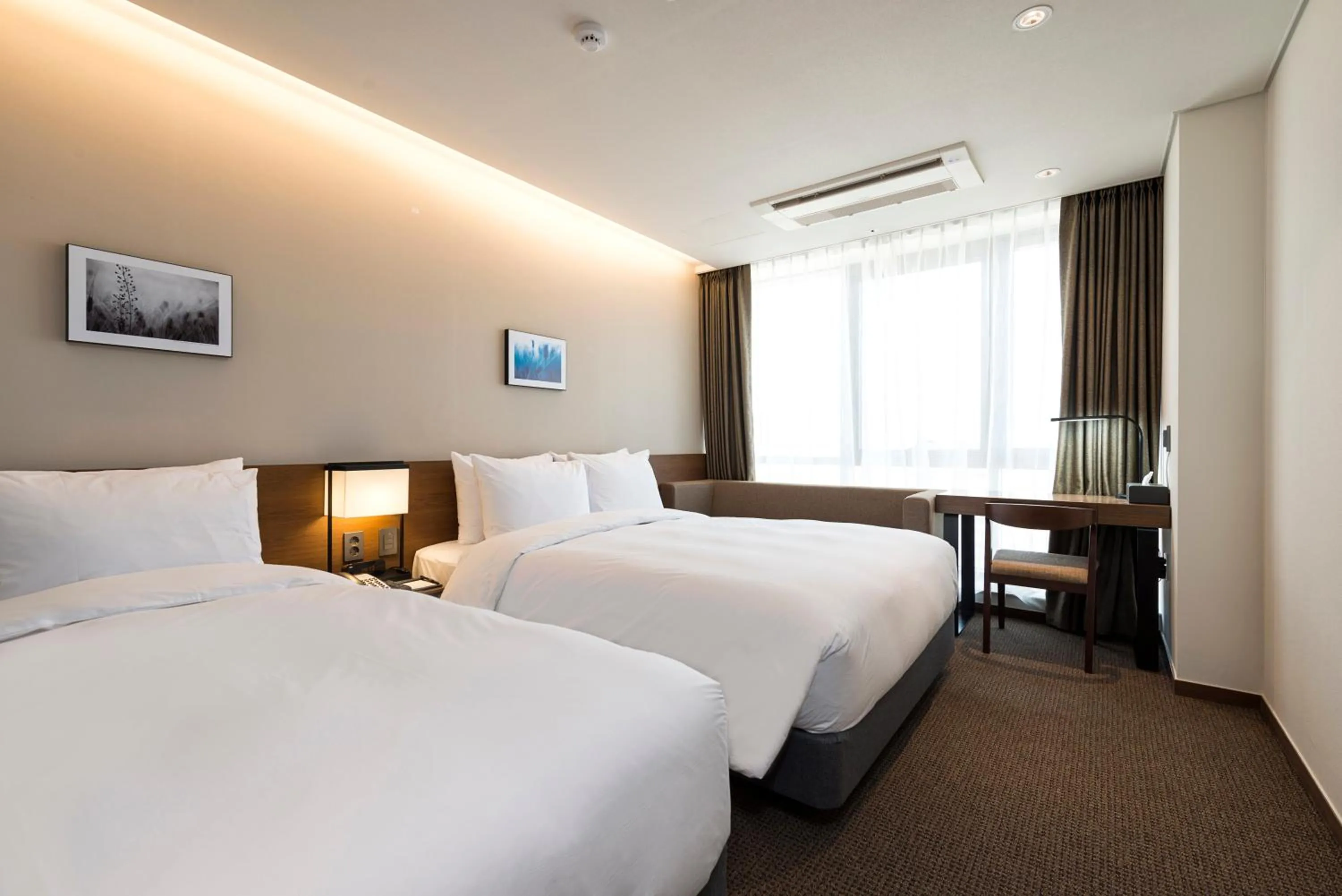 Family Twin Room in Ramada Encore by Wyndham Busan Haeundae