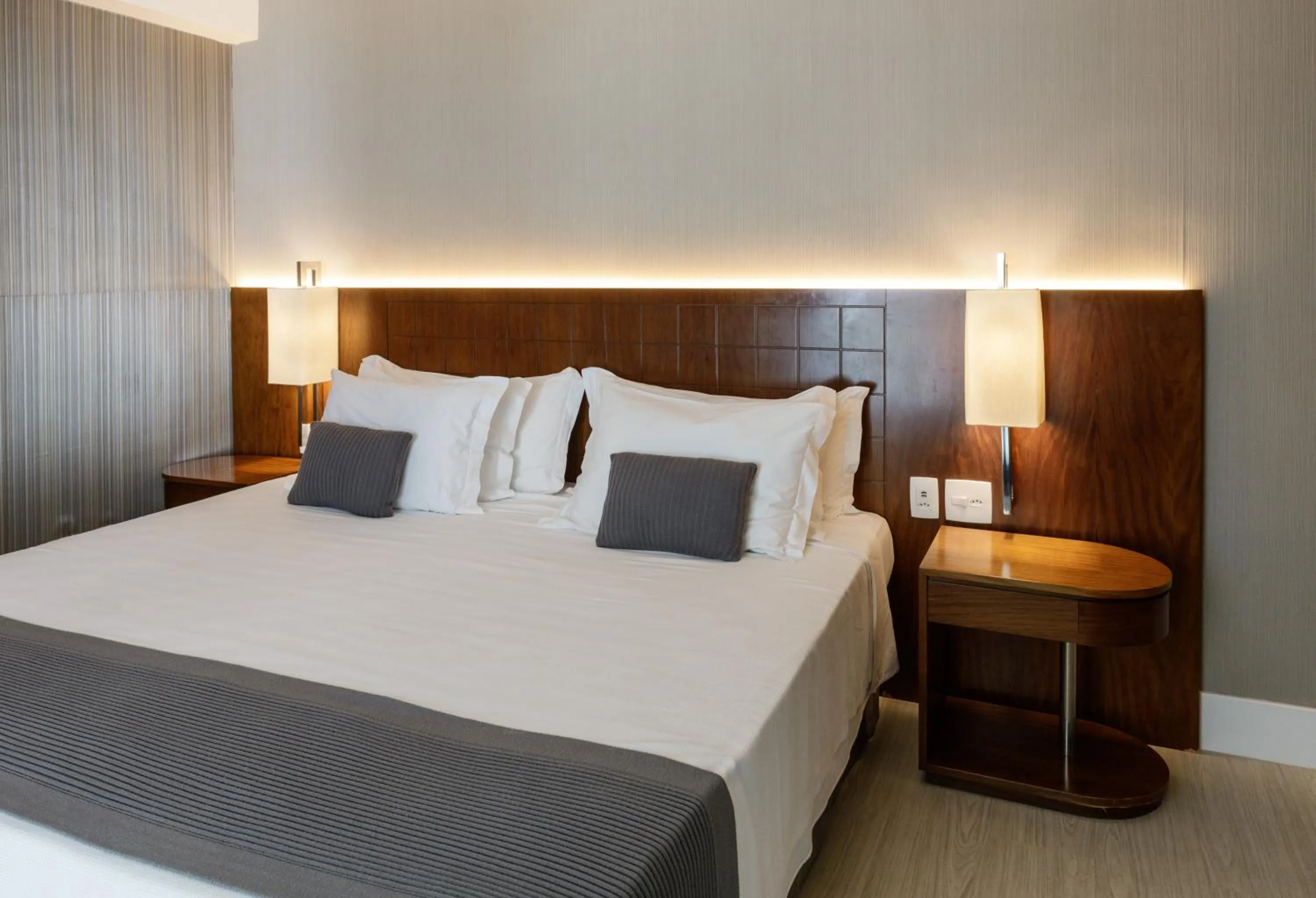 Luxury Double Room with Internal View in Promenade Palladium Leblon