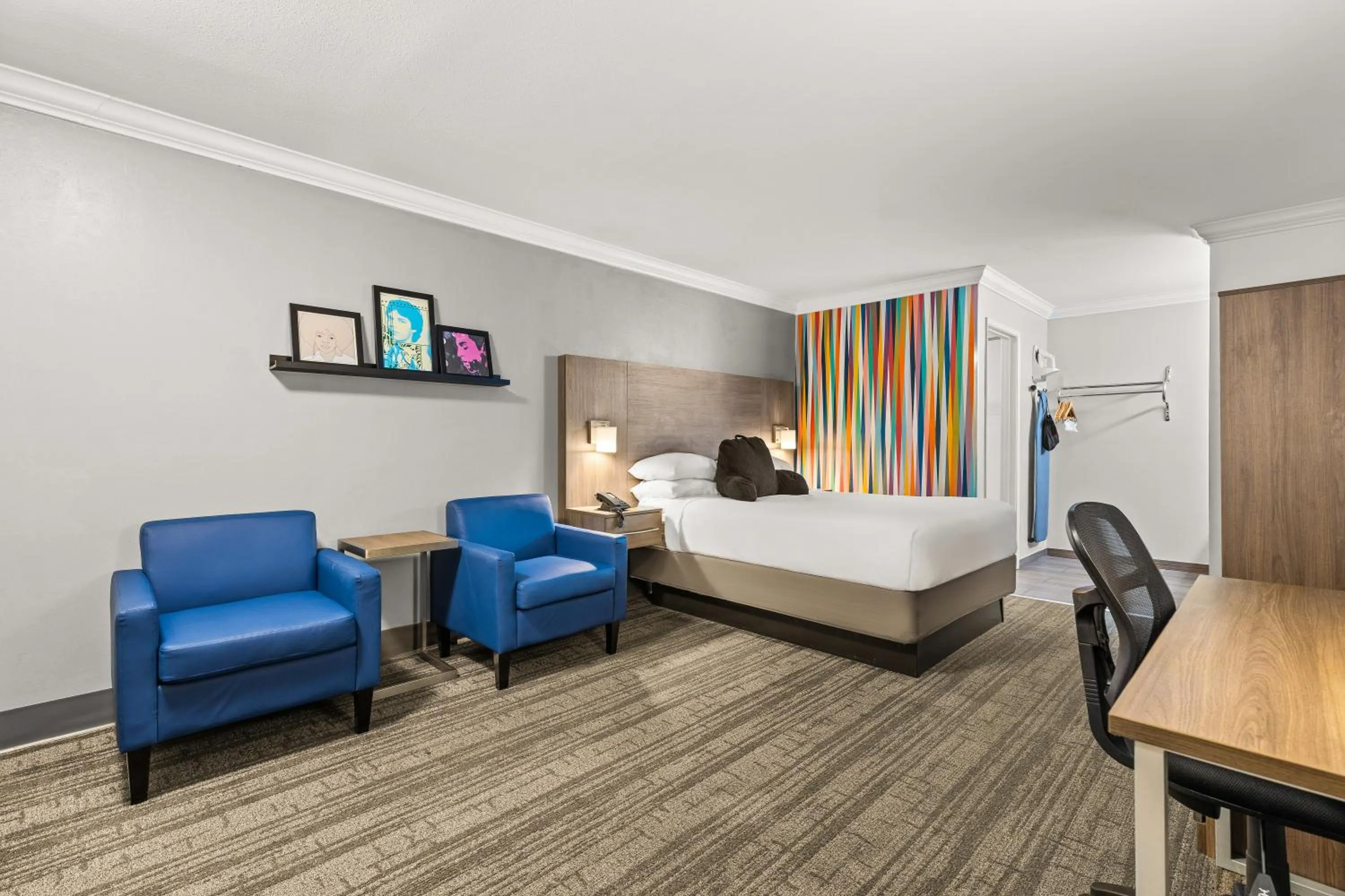 Queen Room - Non-Smoking in Signature Temecula