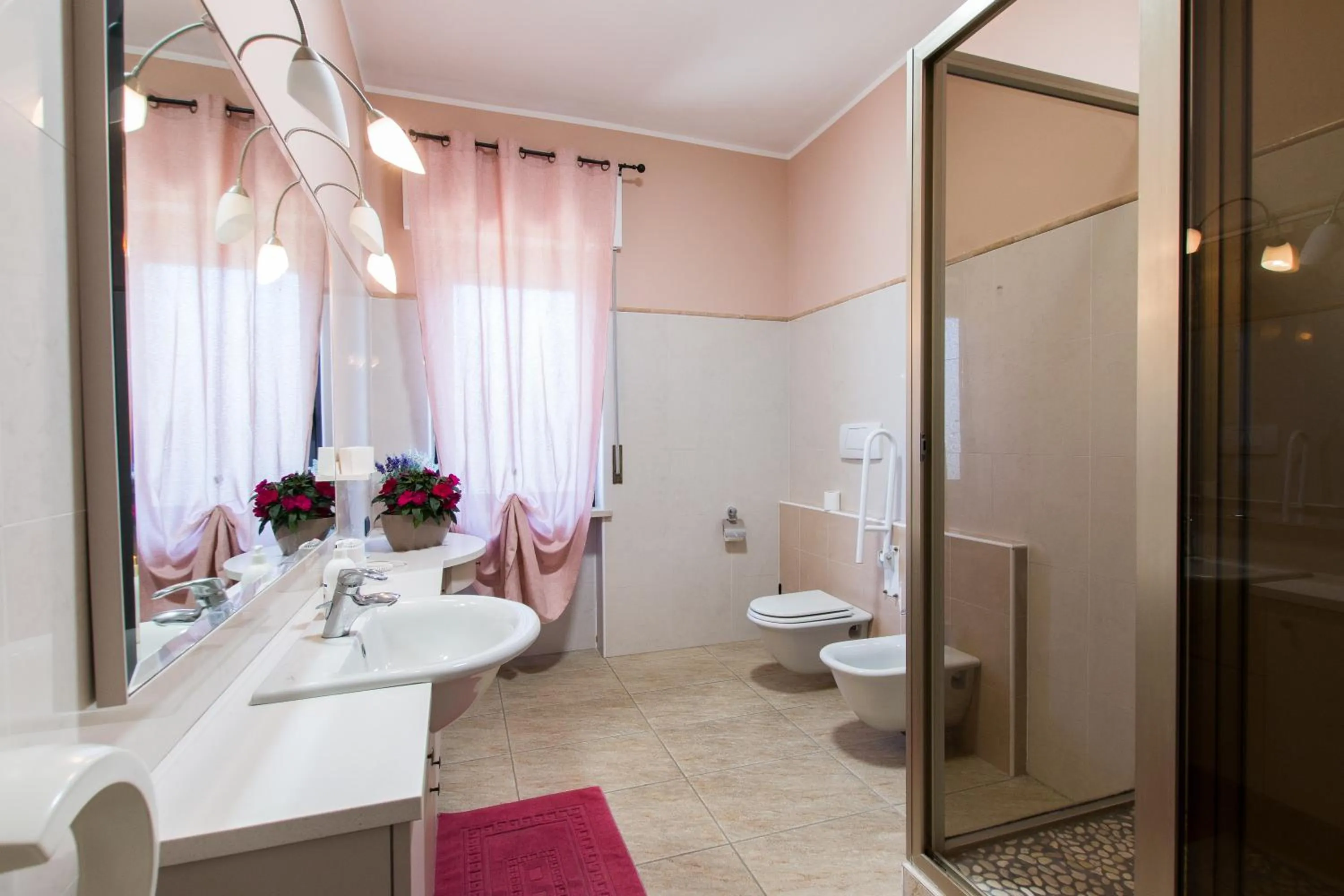 Triple Room with Shared Bathroom in Villa Boninsegna - Wine Enoteca Verdi -