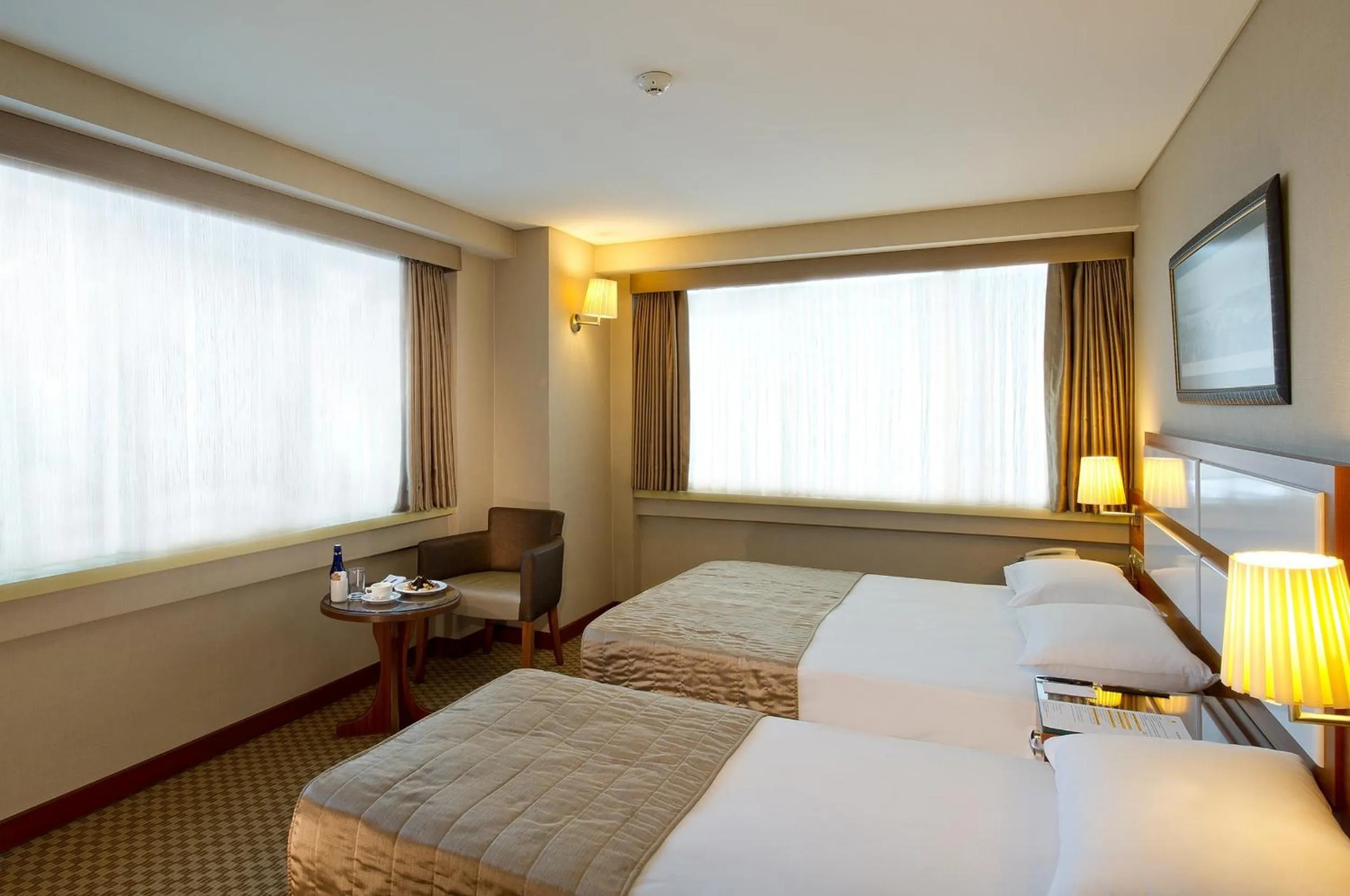 Connected Family Room with 2 Bedrooms & 2 Private Bathrooms in Istanbul Golden City Hotel
