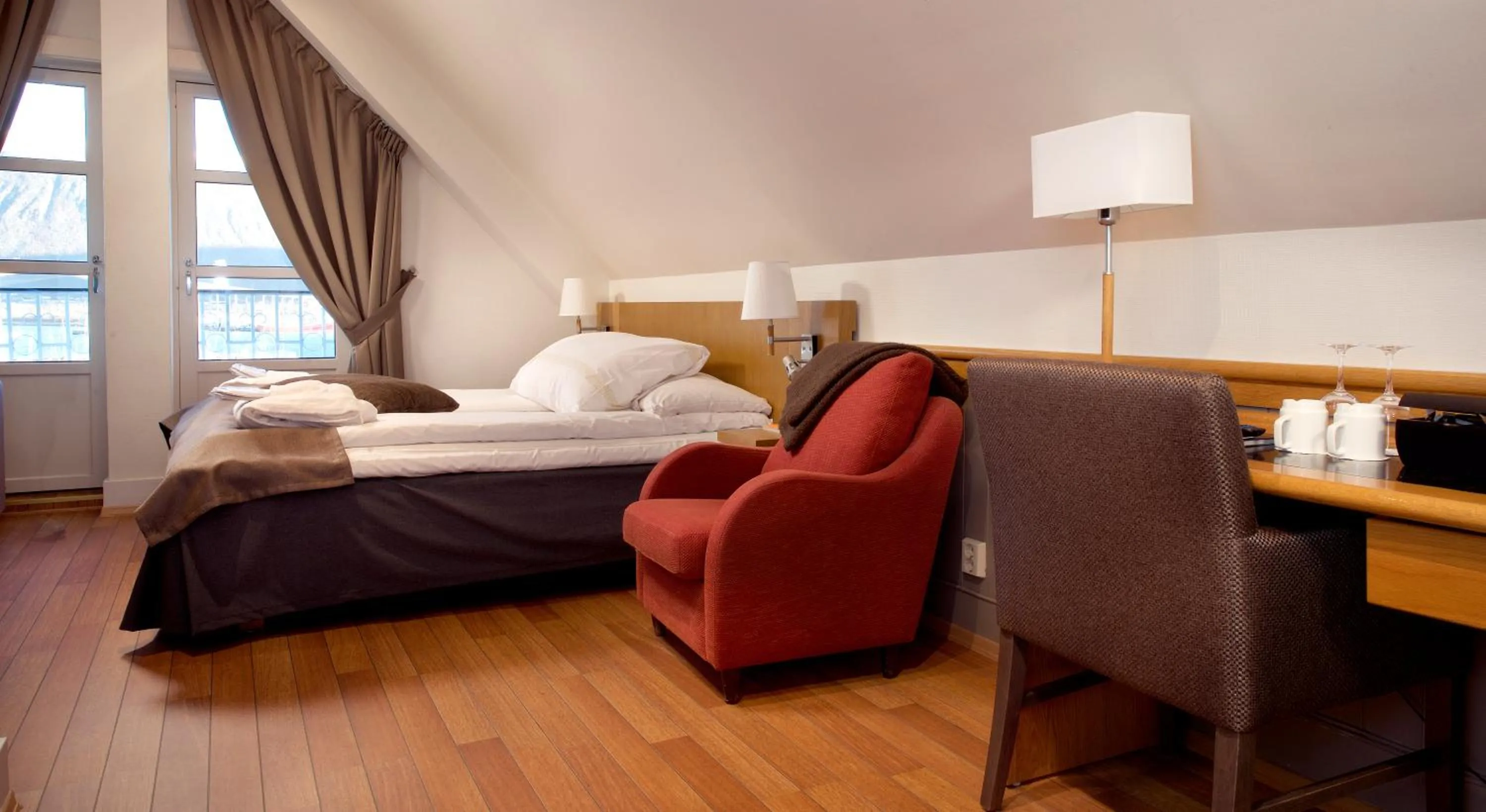 Family Room in Home Hotel With