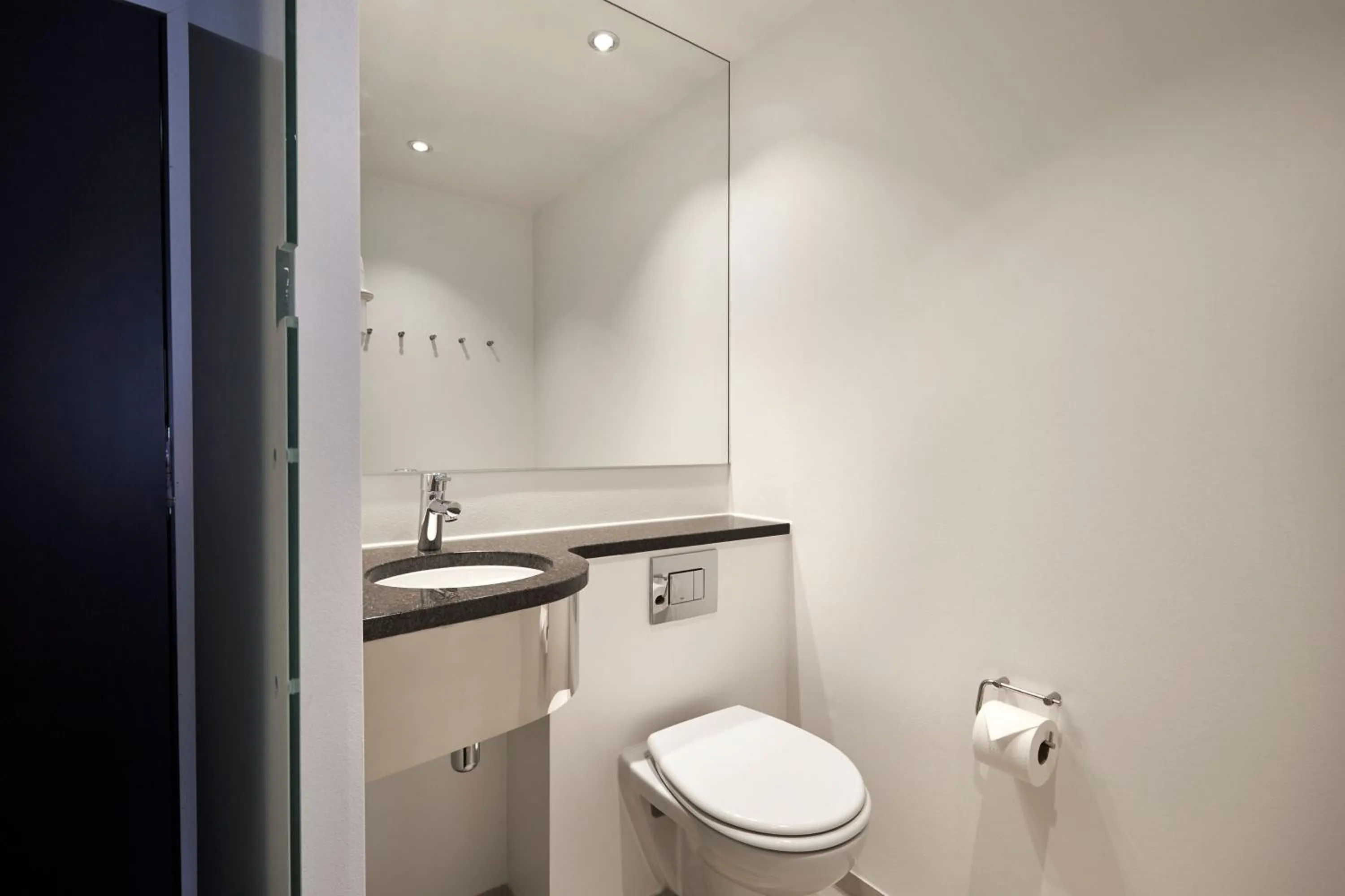 4 Bed Private Room in Steel House Copenhagen