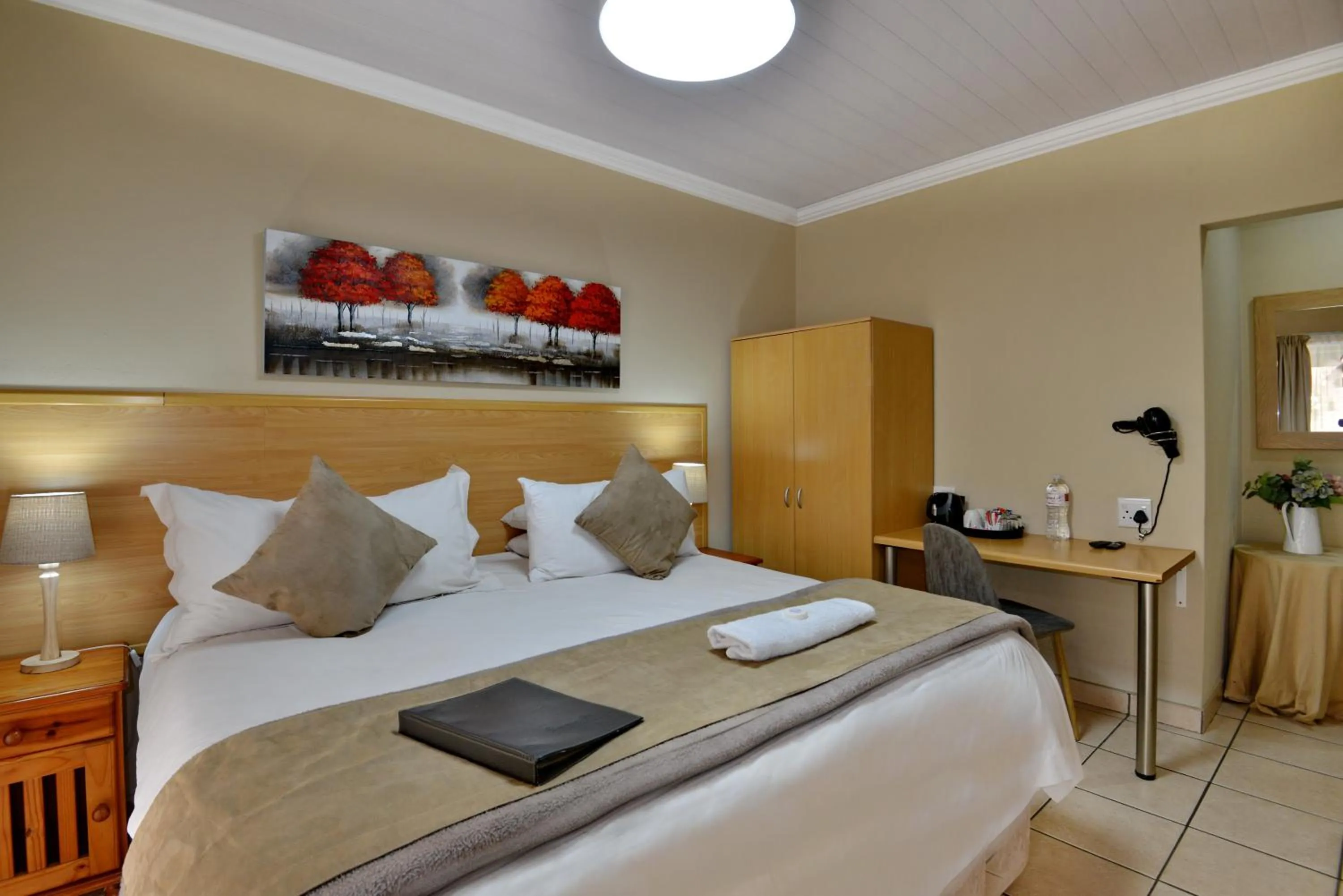 Twin Room - single occupancy in Sunrock Guesthouse