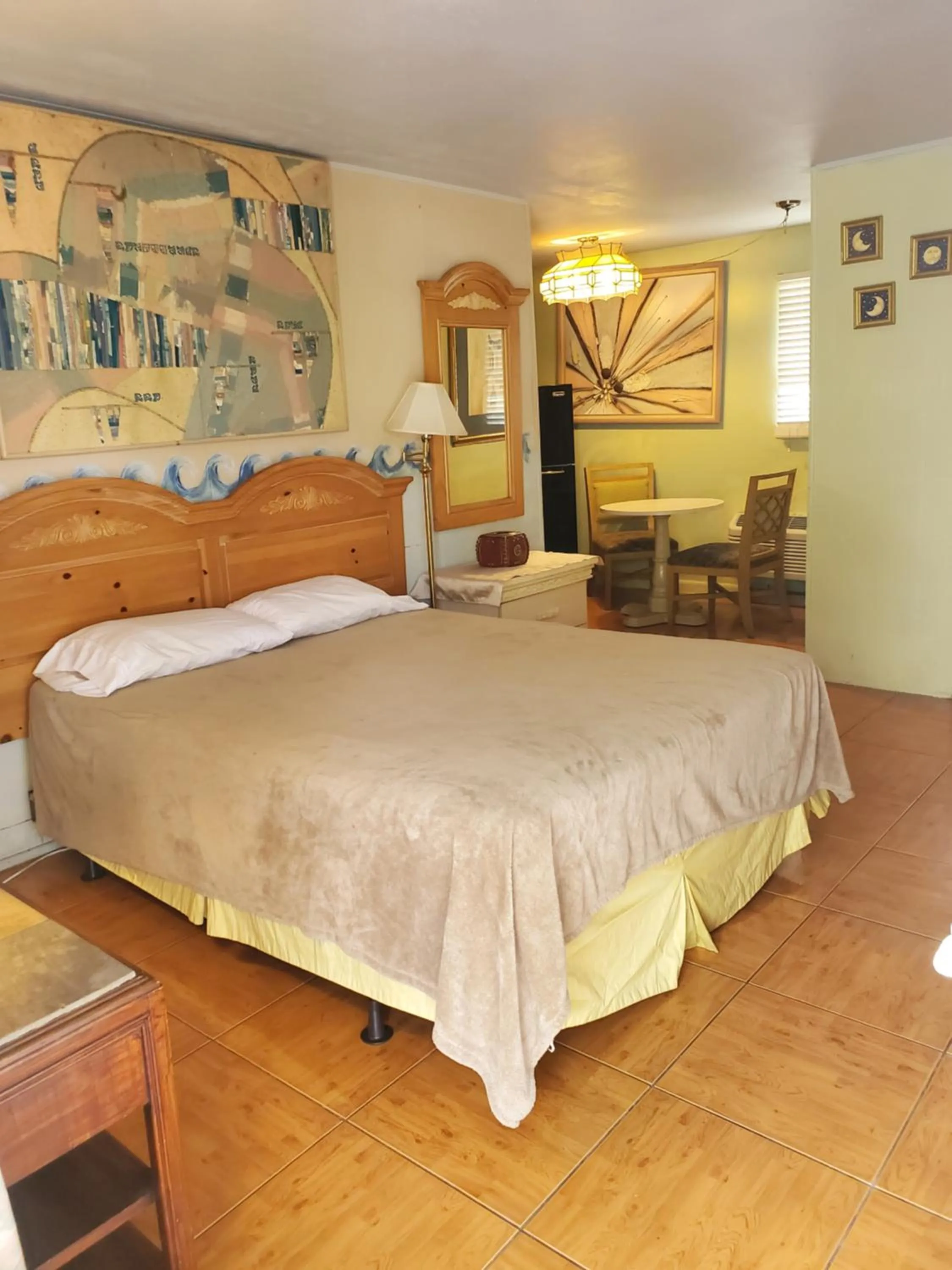 Basic Room - One Bed in Conty's Motel