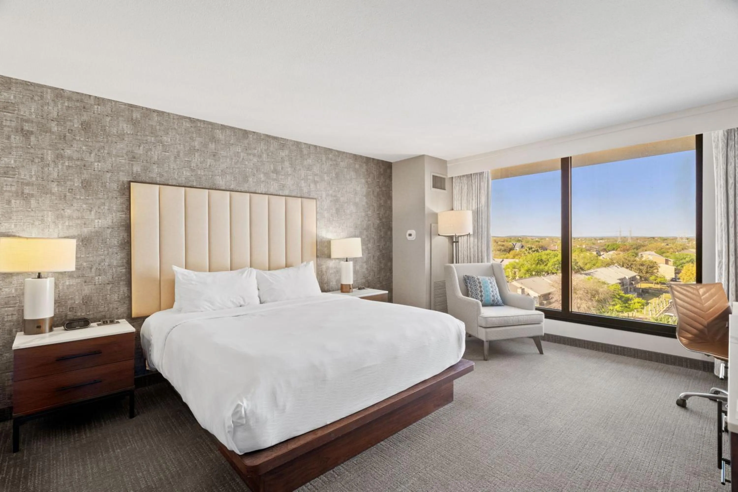 King Room with Pool View in Horseshoe Bay Resort