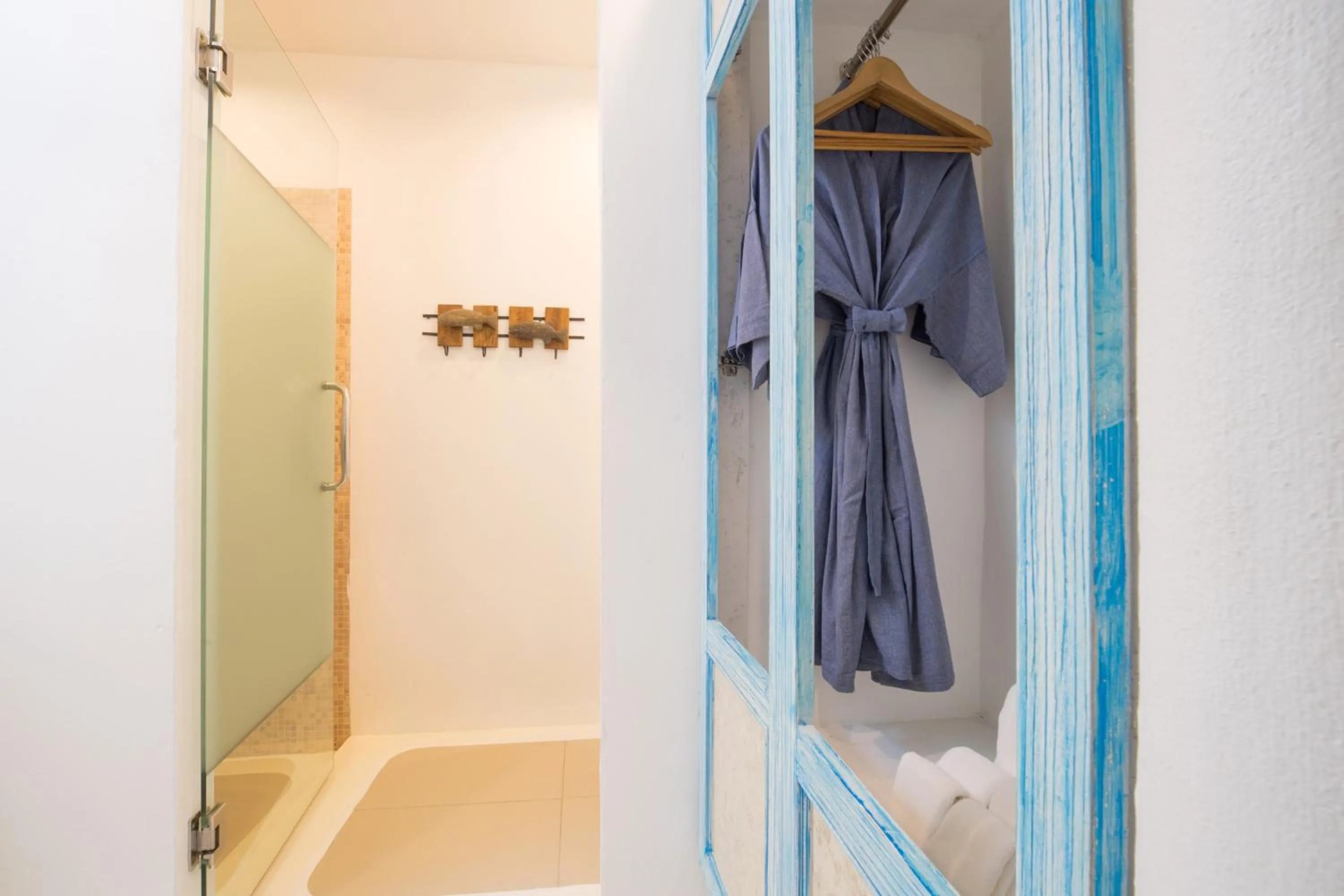 Luxury Suite with Spa Bath in Ocean Breeze Resort Khaolak