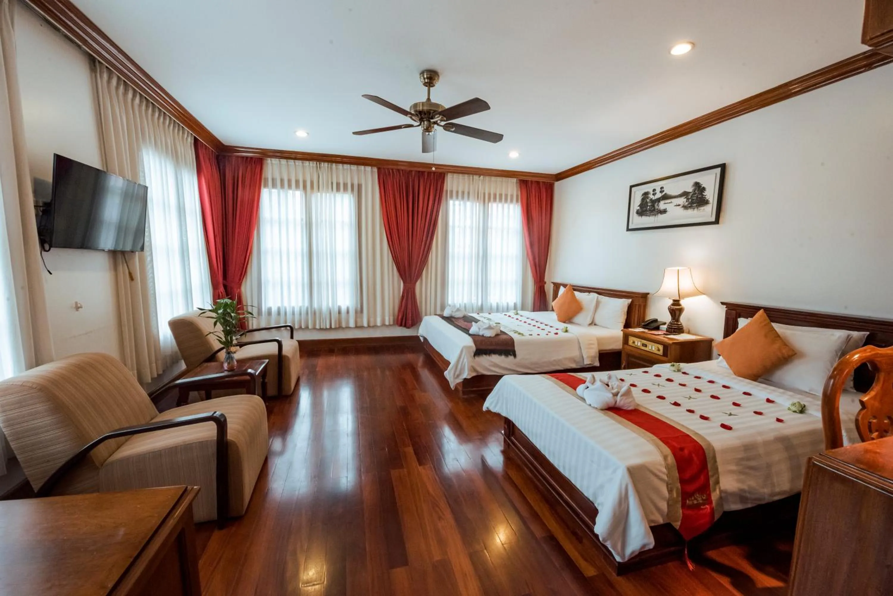 Family Suite in The Suite By Royal Crown Hotel