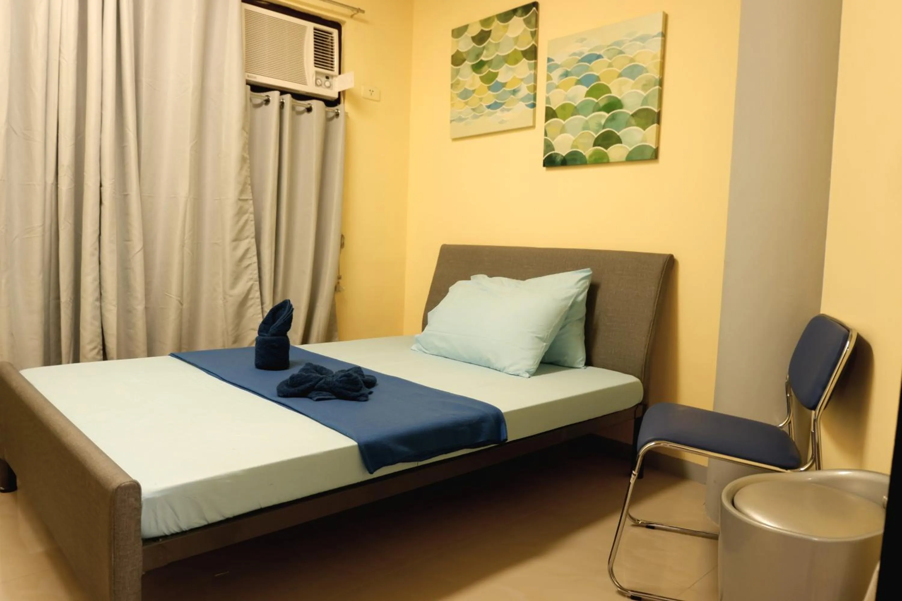 Twin/Double with Shared Bathroom in Transit Point Hostel Mactan Cebu