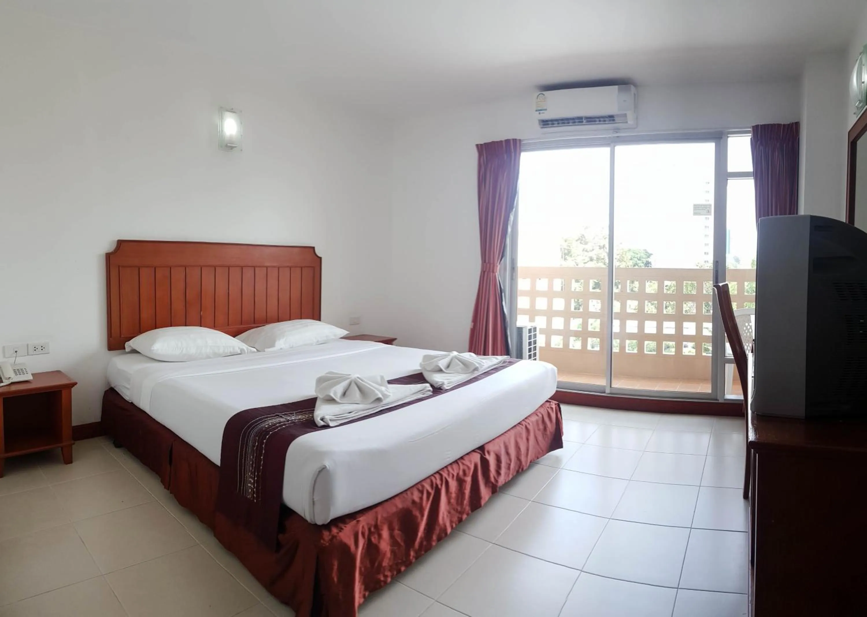 Standard King Room in Eastiny Seven Hotel