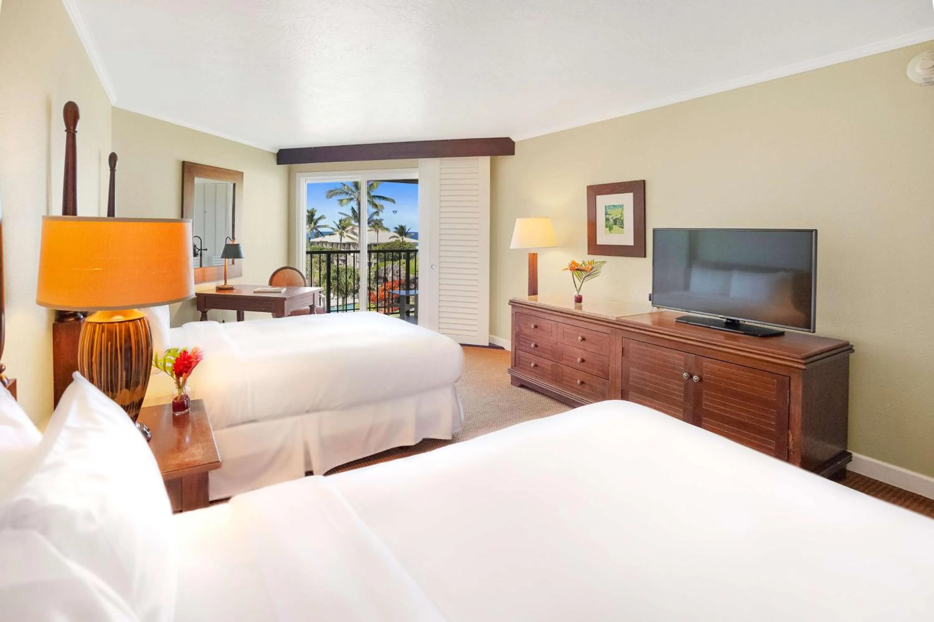 Pool Ocean View 2 Double Beds in OUTRIGGER Kaua'i Beach Resort & Spa