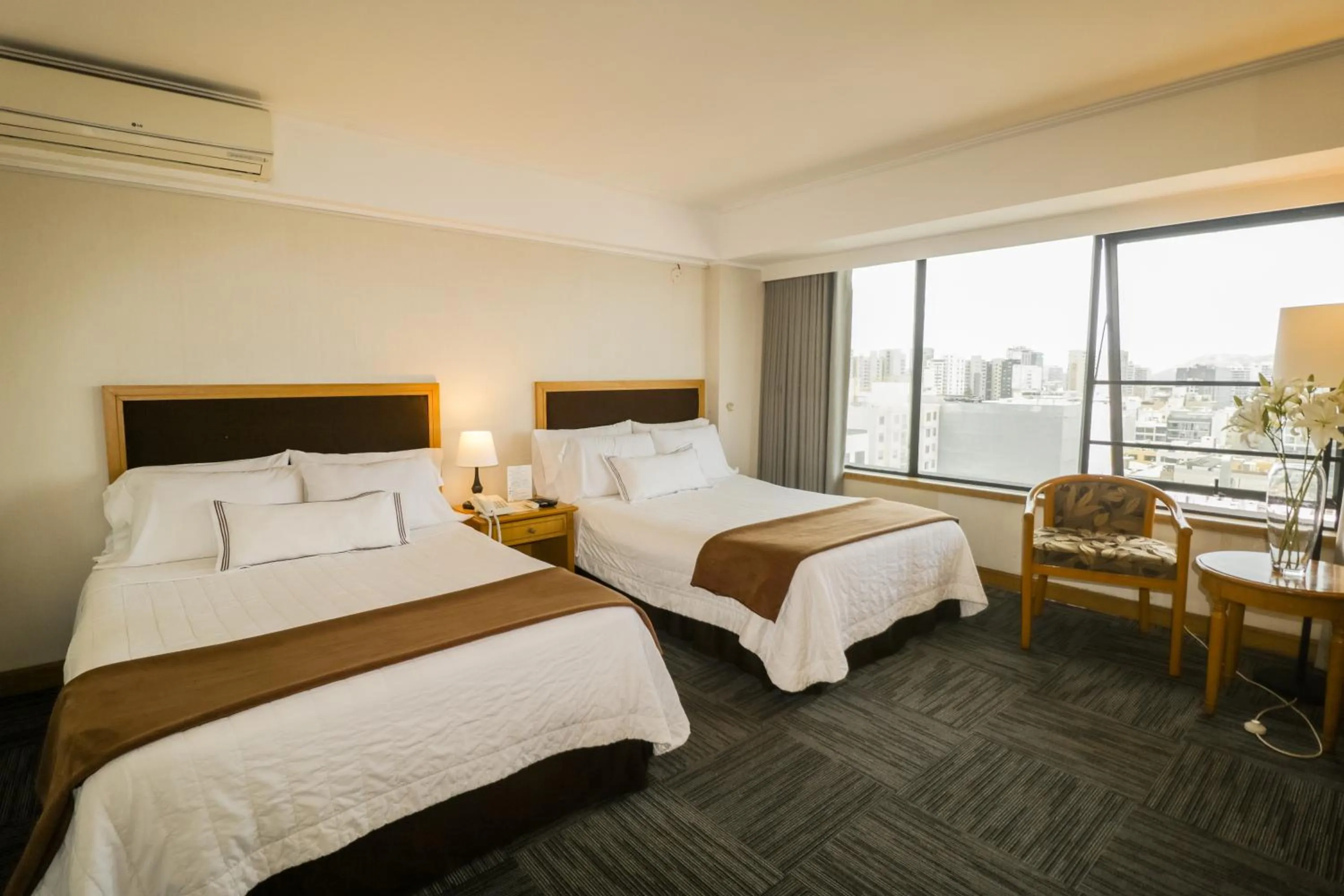 Twin Room in Hotel Miramar