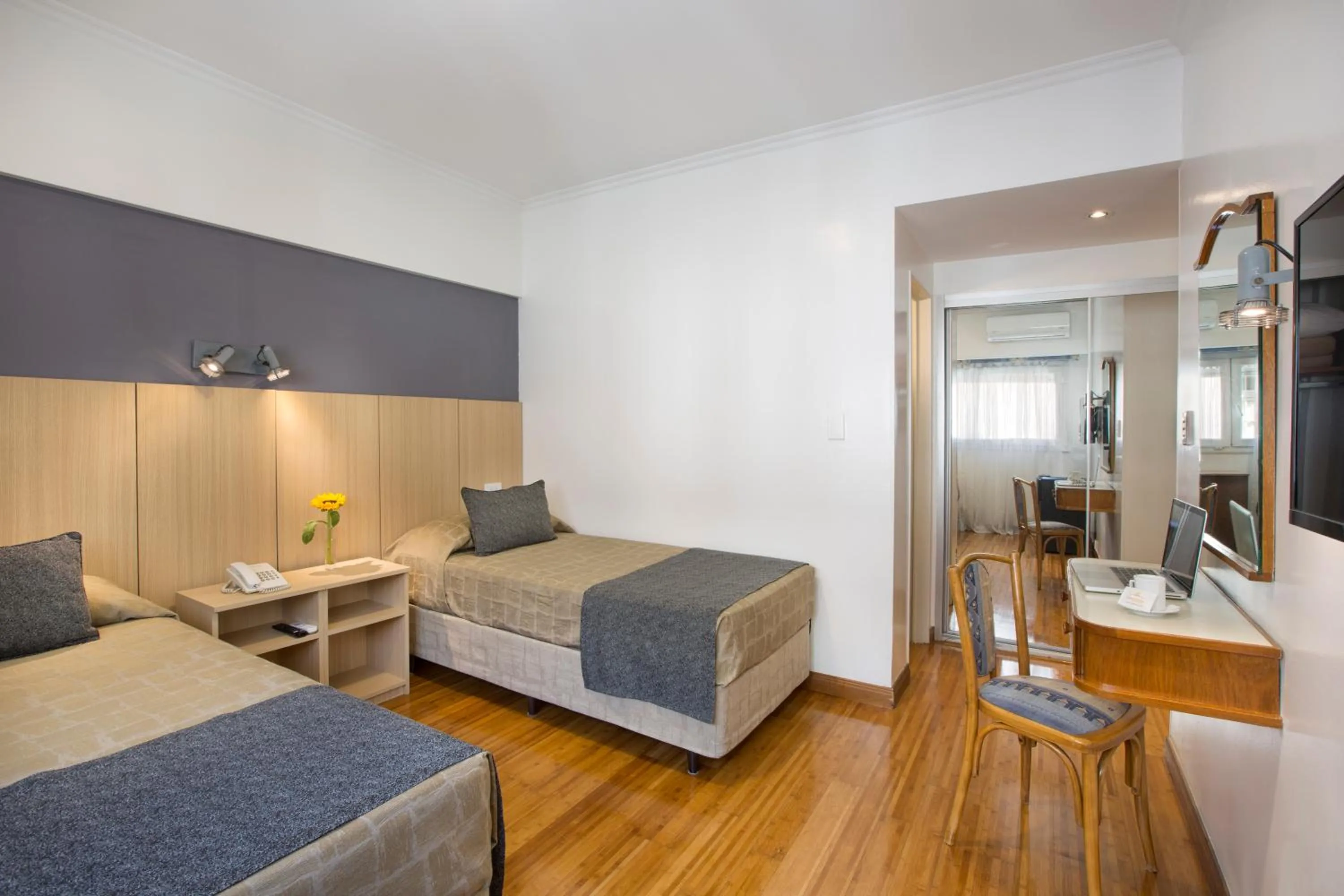 Double Room in Hotel Impala